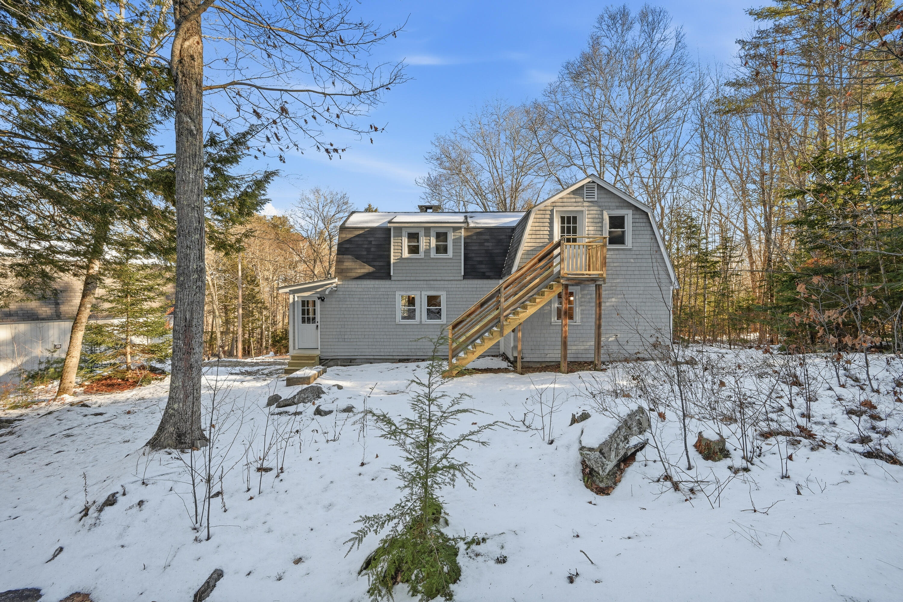 33 Robbins Road