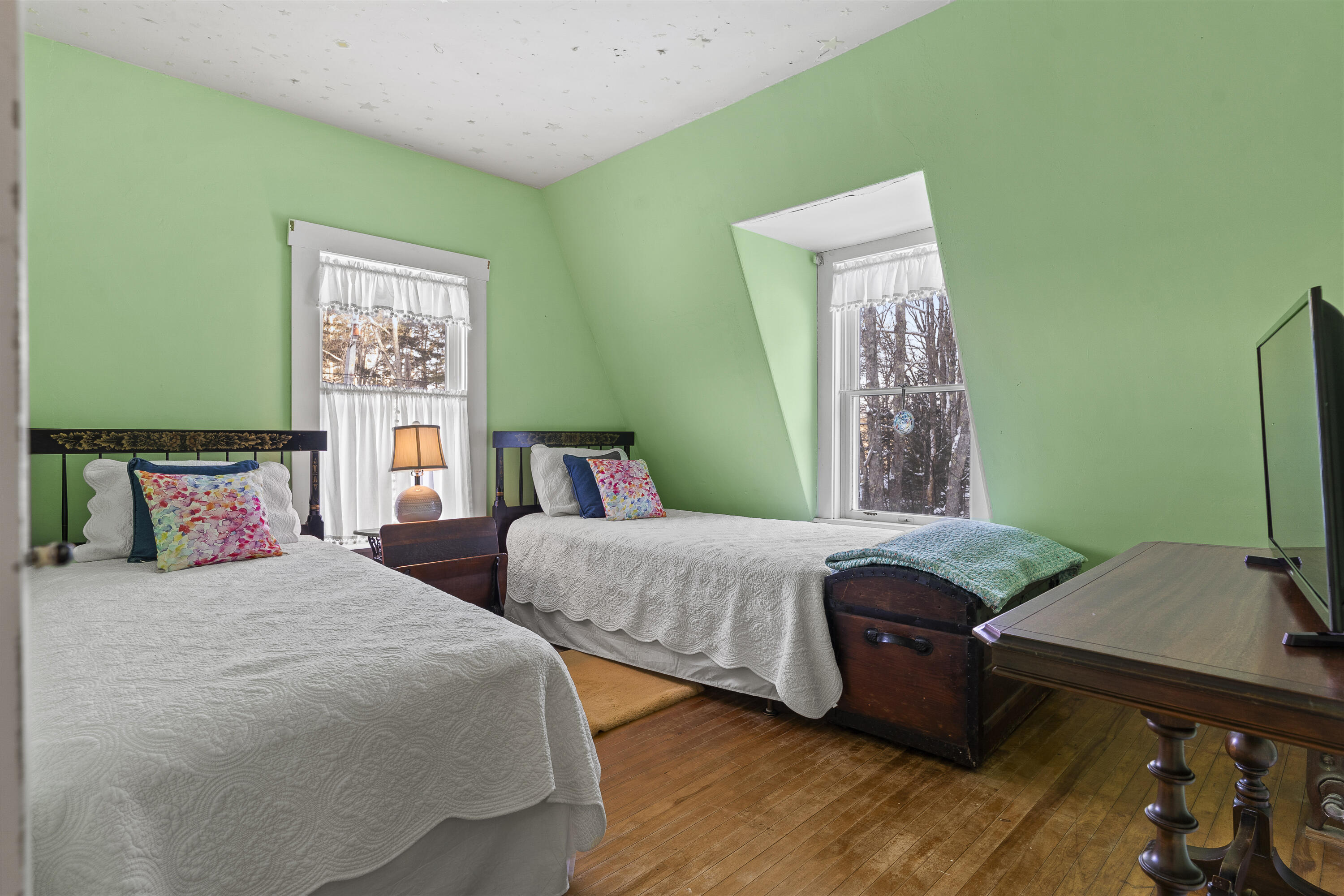 58 Hendricks Hill Road