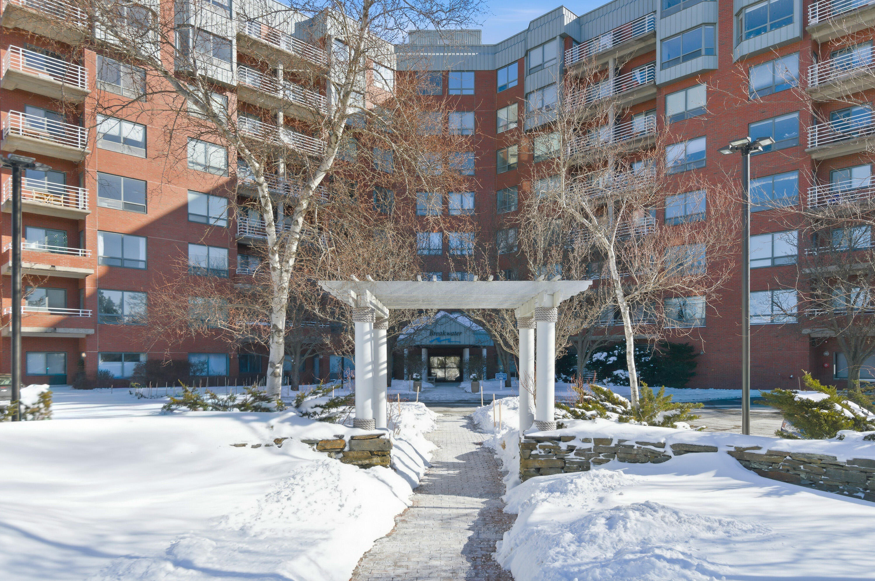 148 Breakwater Drive 512