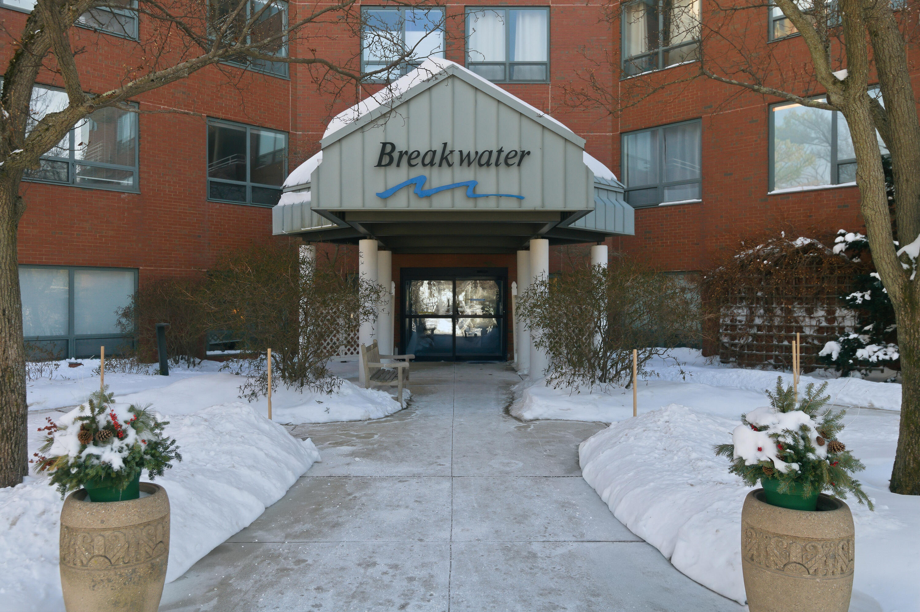 148 Breakwater Drive 512