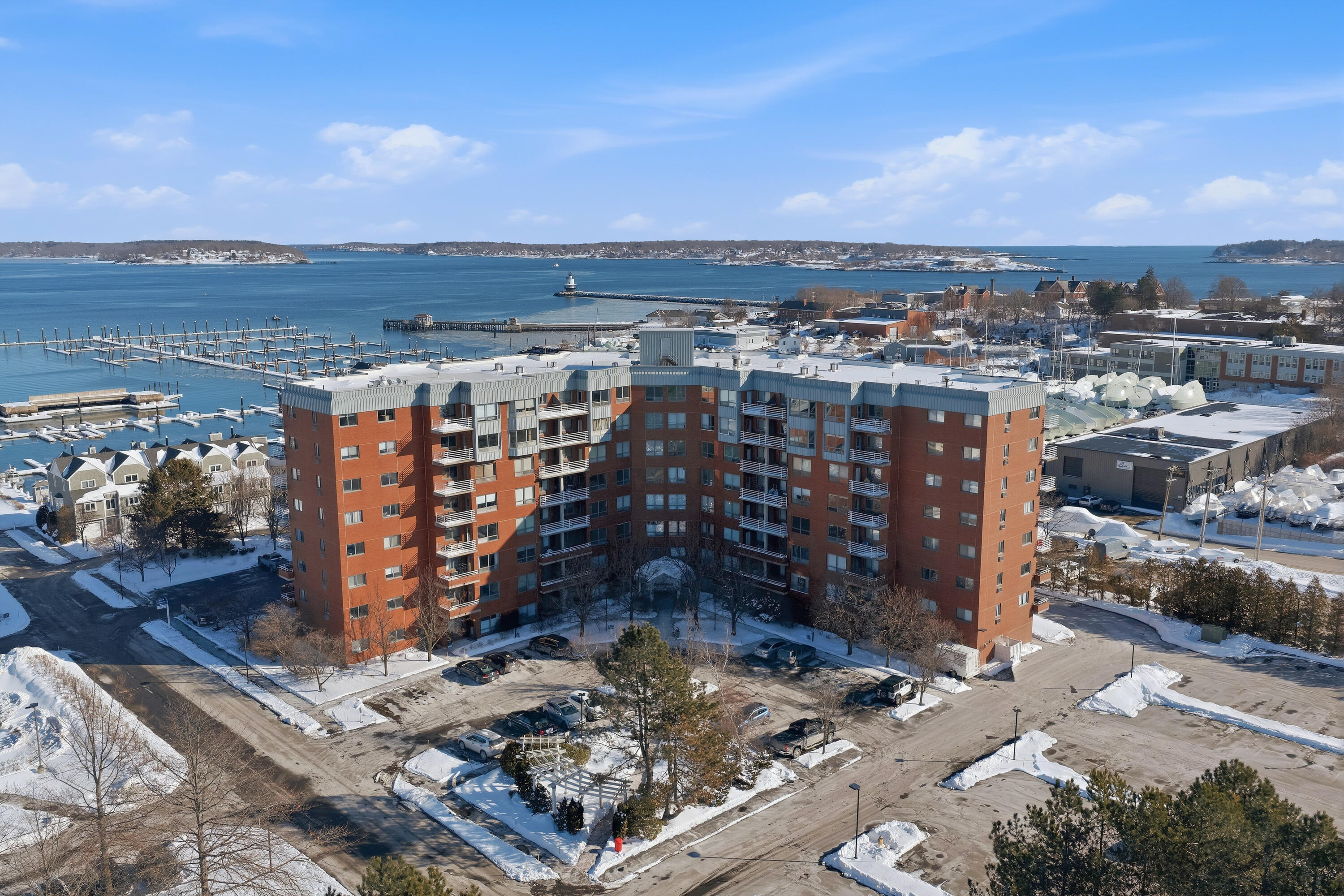 148 Breakwater Drive 512