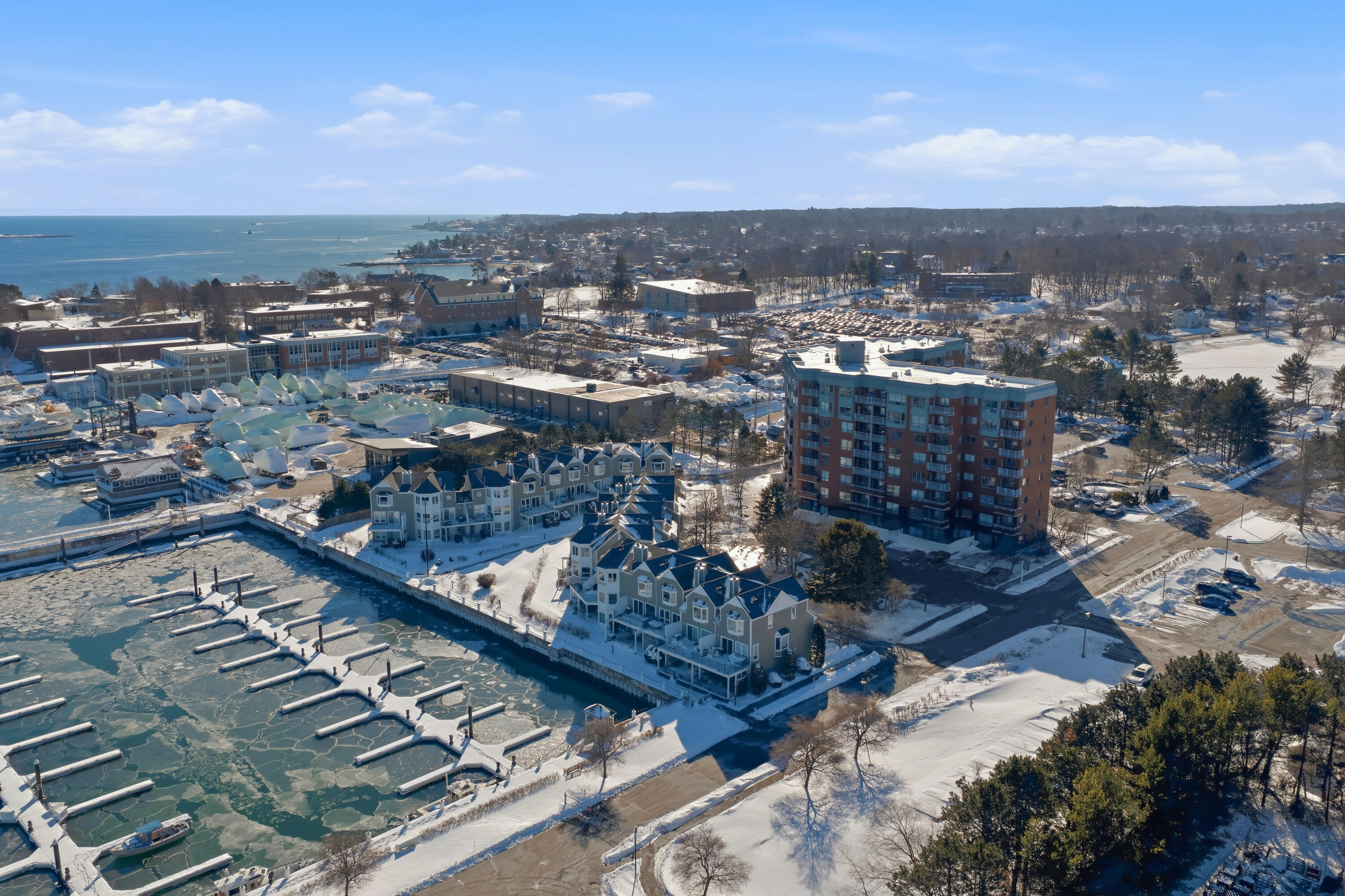148 Breakwater Drive 512