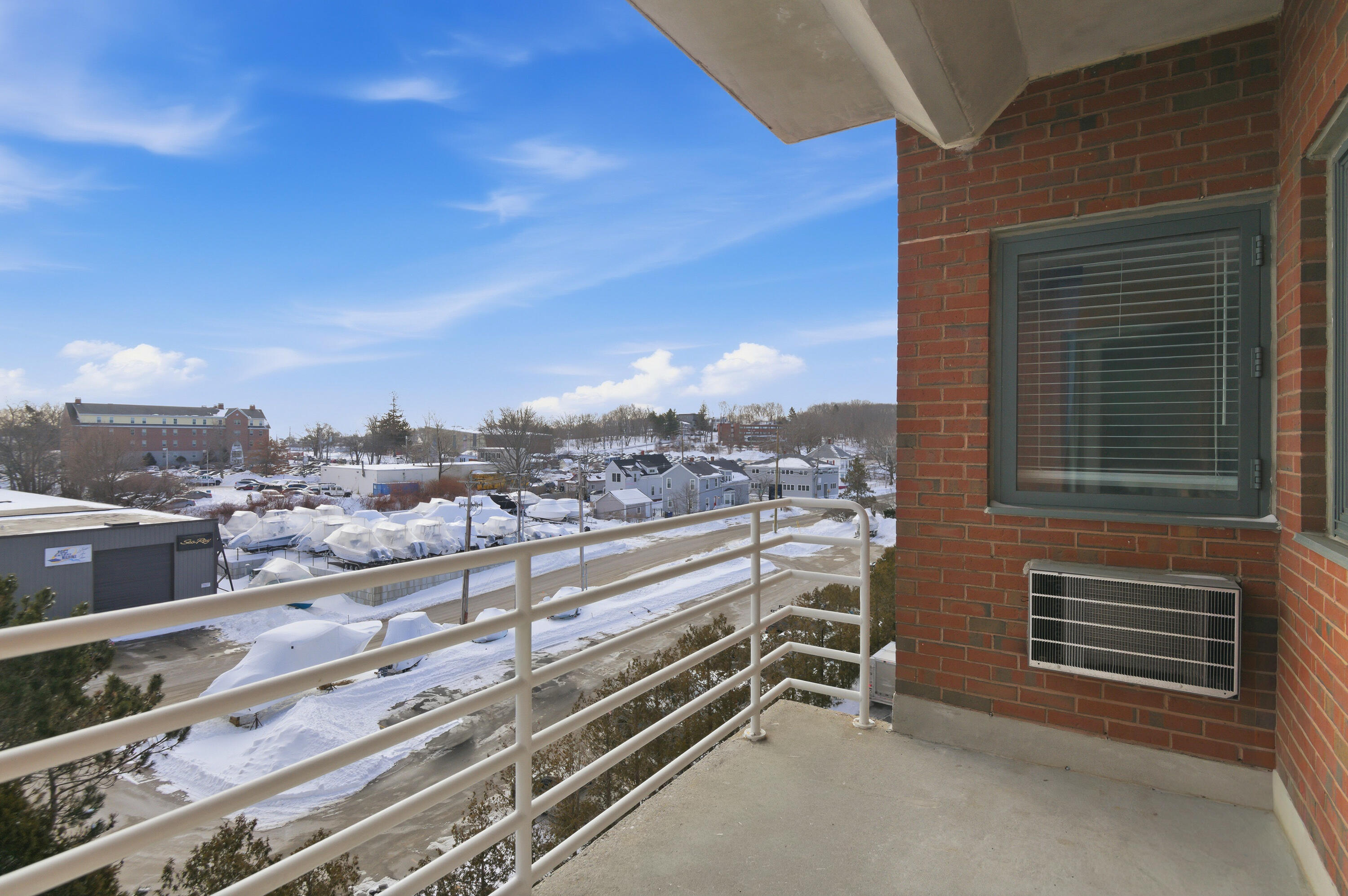 148 Breakwater Drive 512
