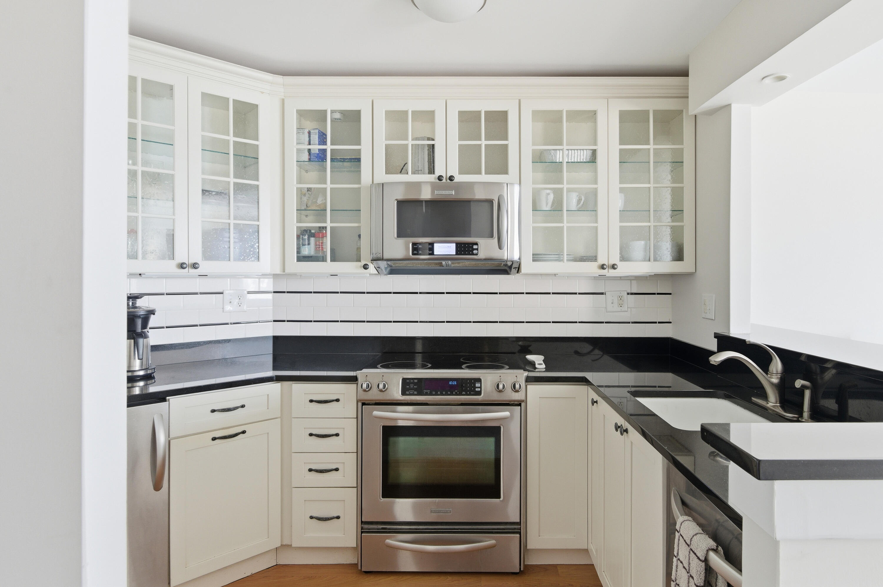 148 Breakwater Drive 512