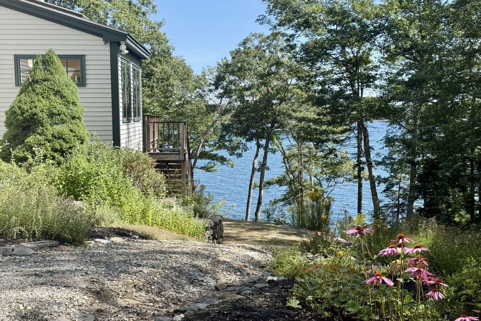 5 Southern Point Road