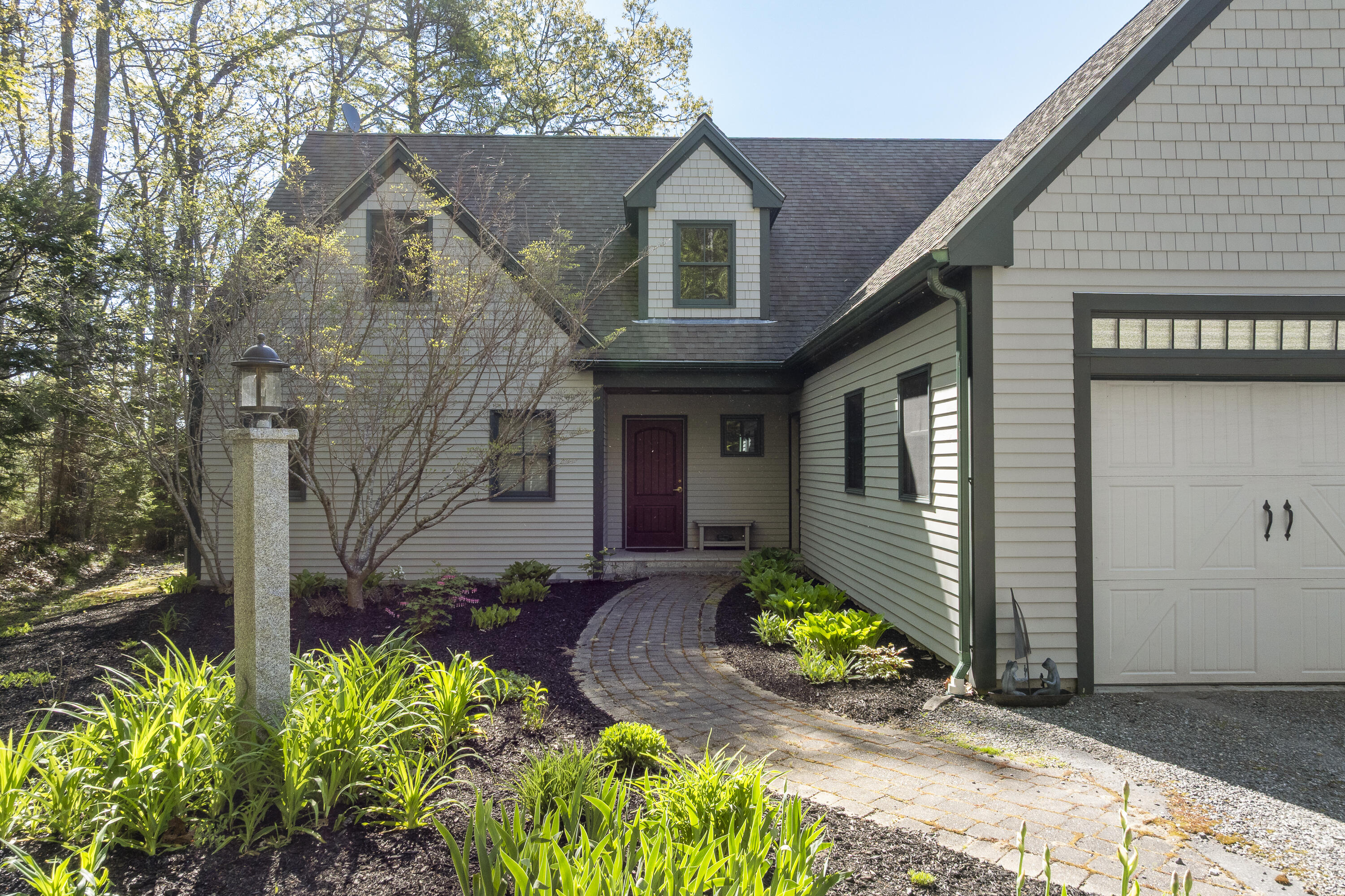 5 Southern Point Road