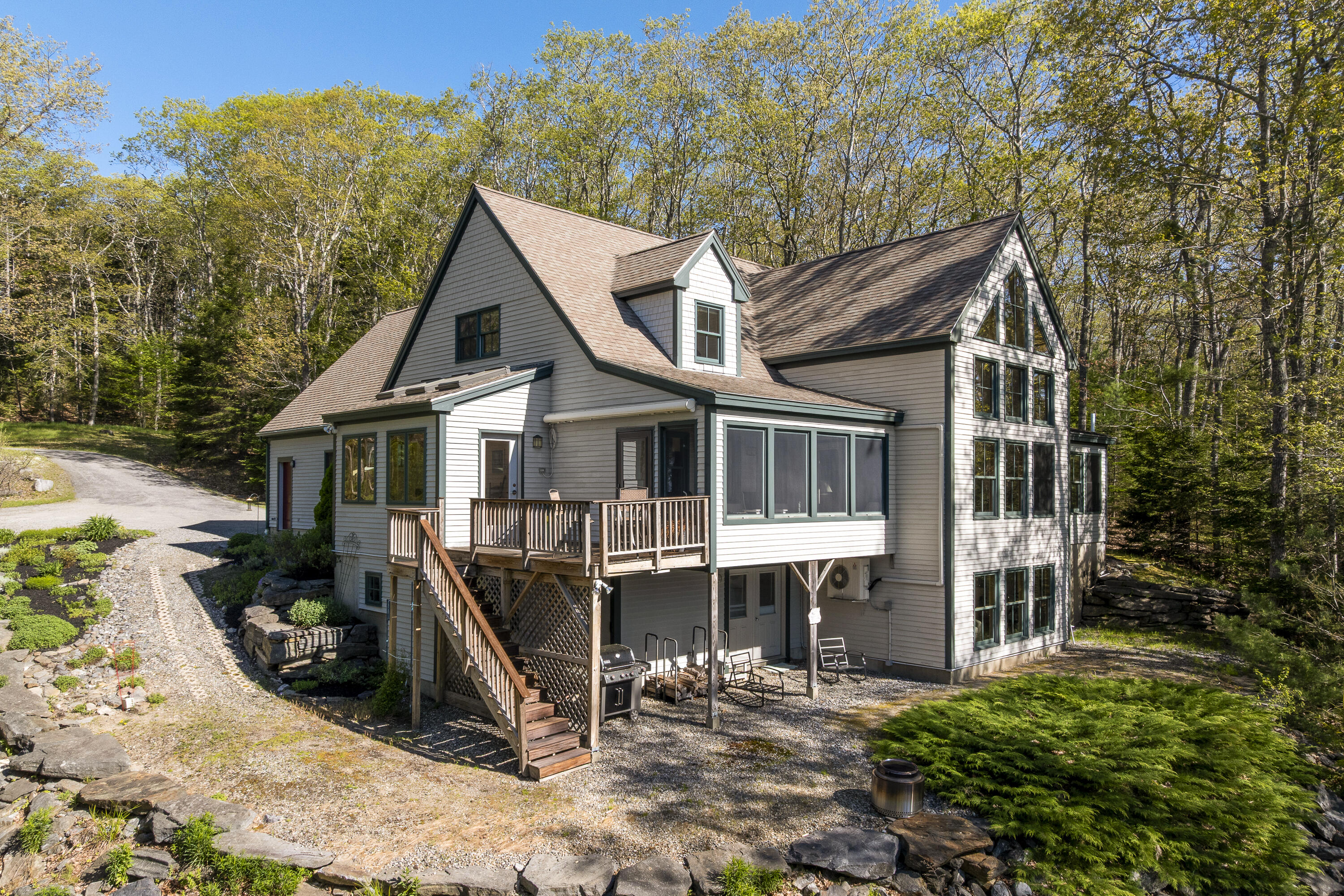 5 Southern Point Road