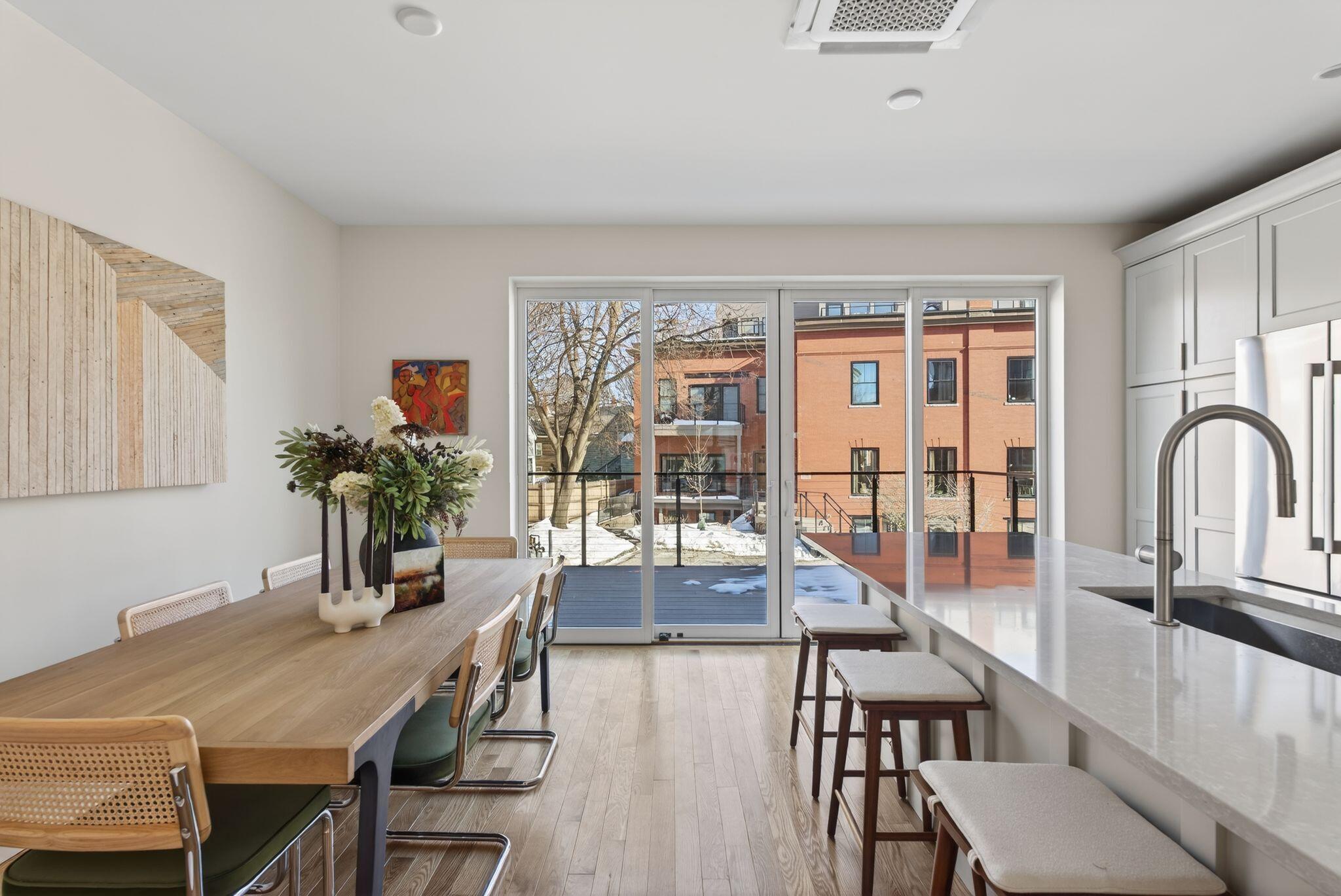 55 Carleton Street B