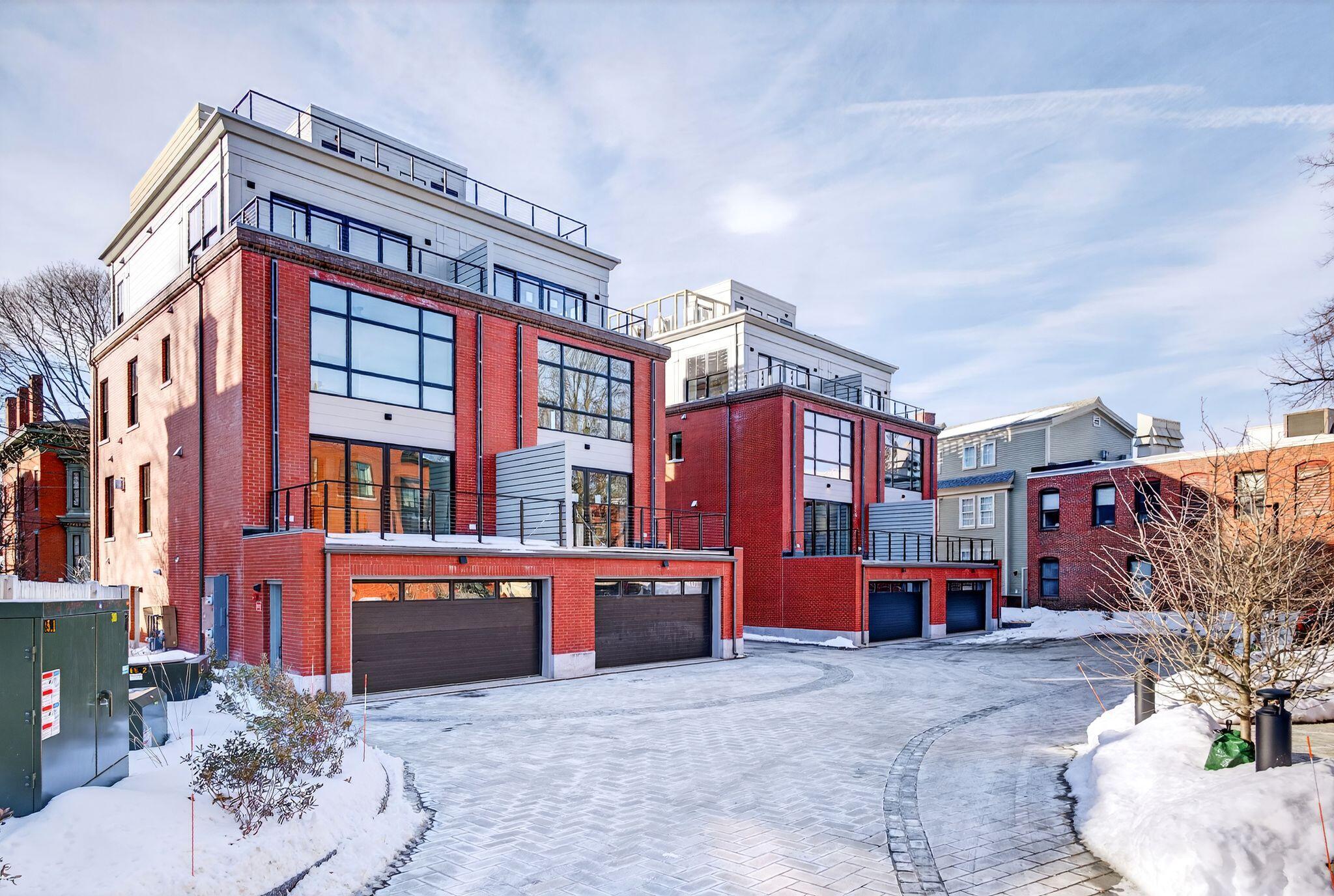 55 Carleton Street B