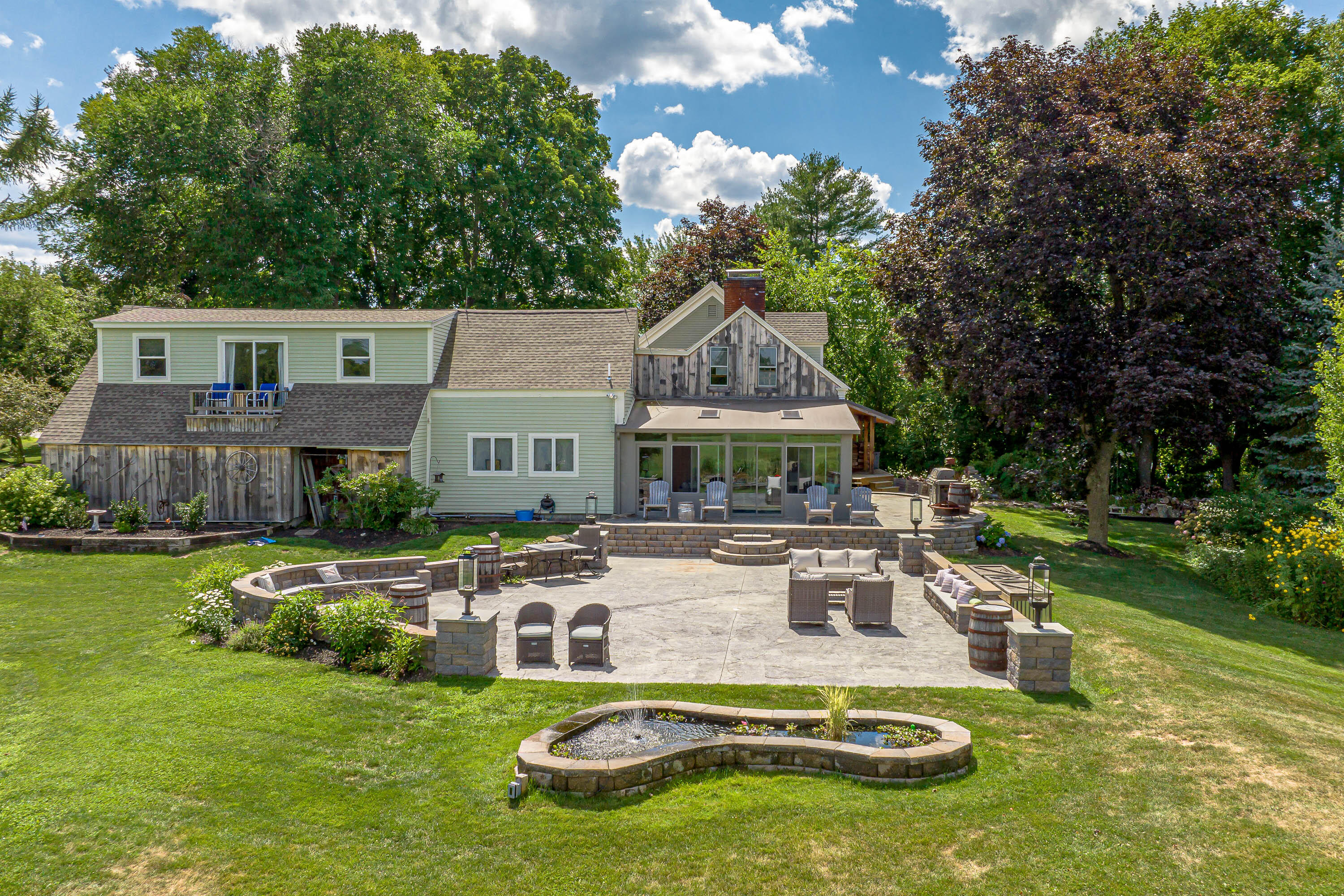 697 Fort Hill Road