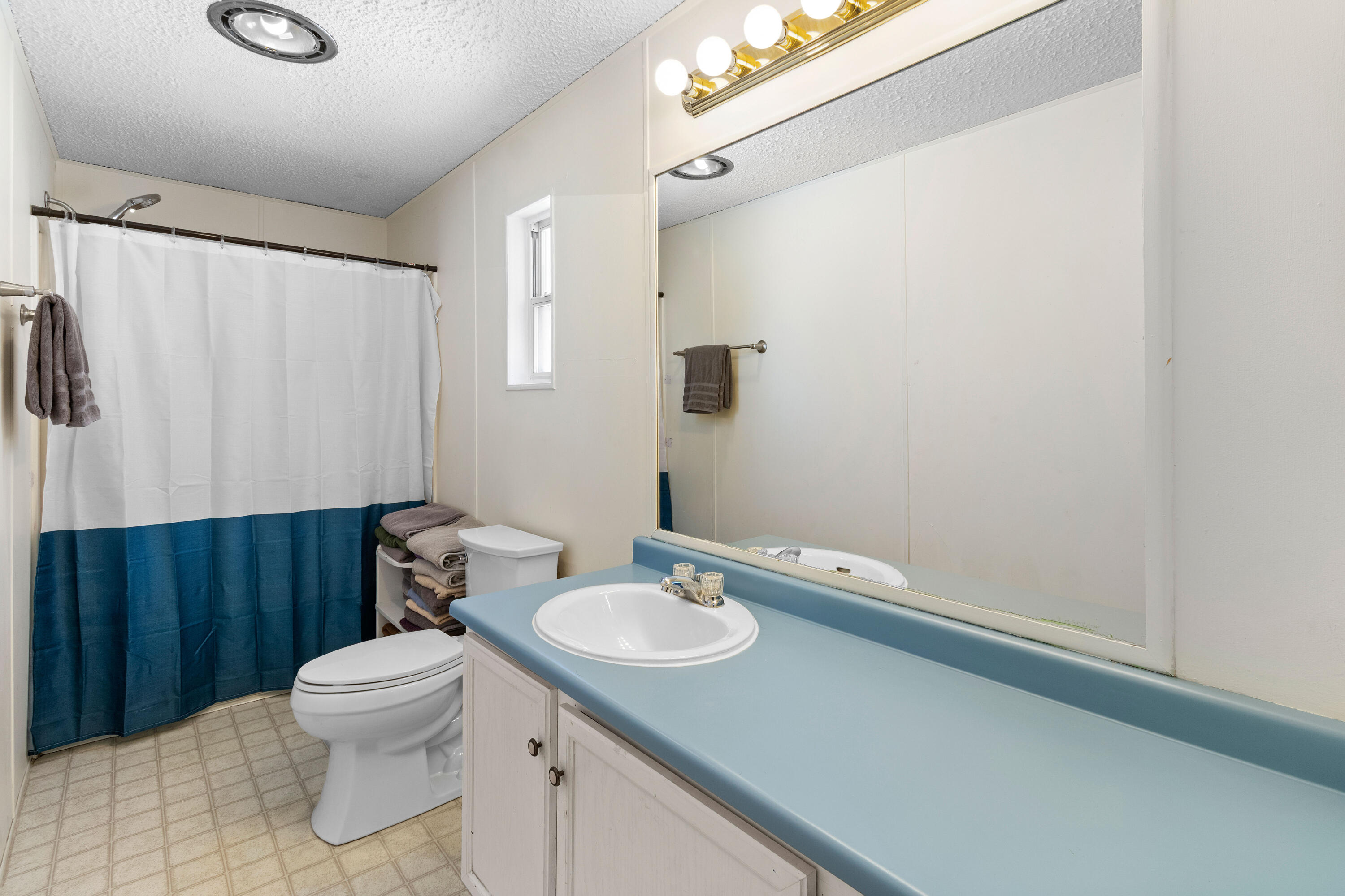 24 Lake View Terrace