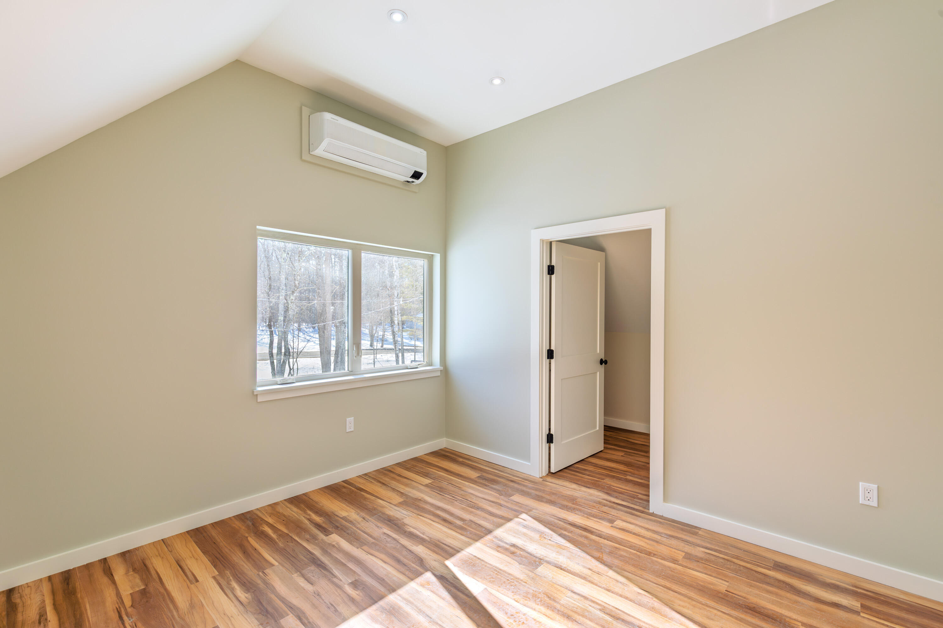 9 E Pond Road