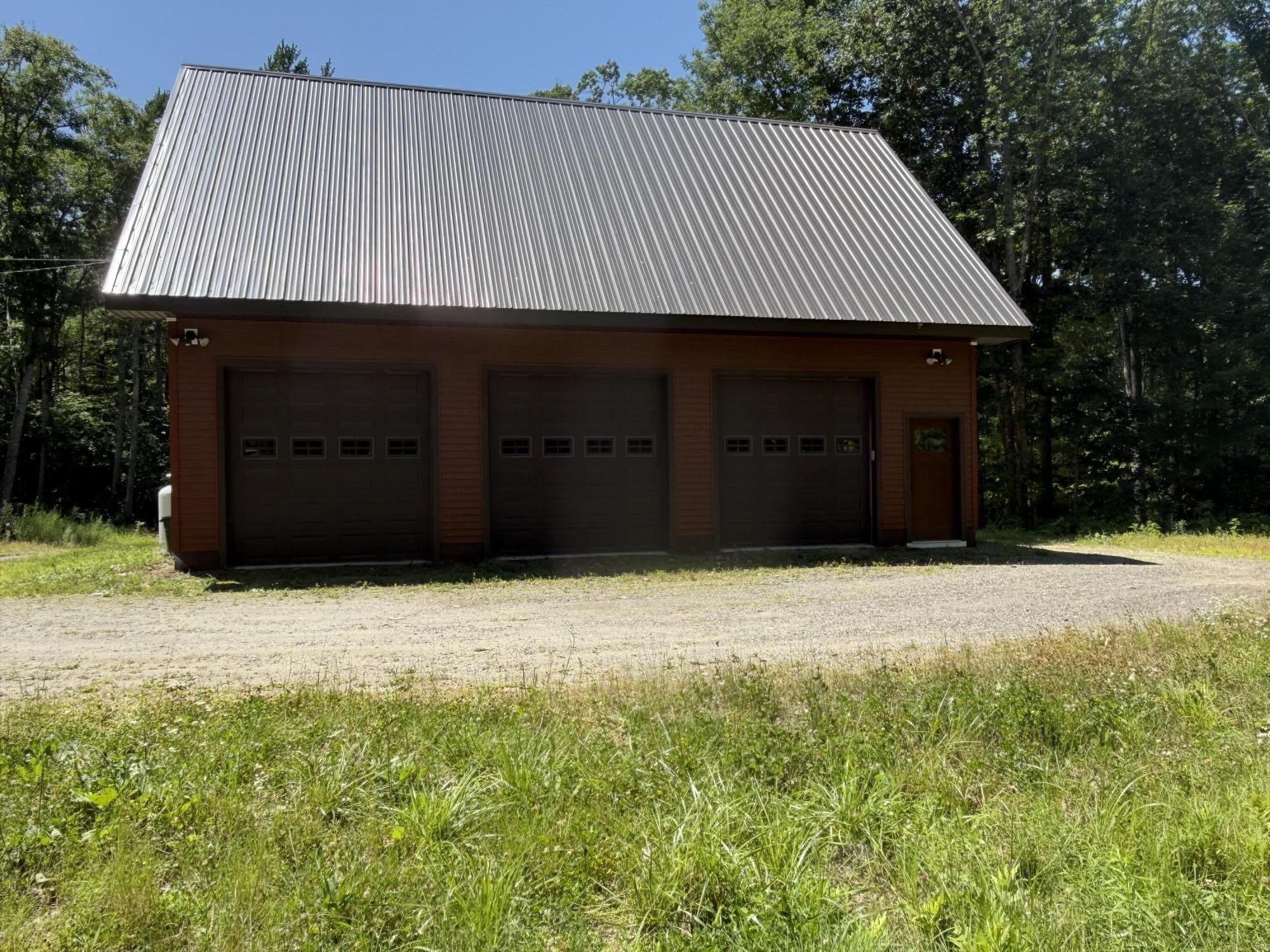 9 E Pond Road