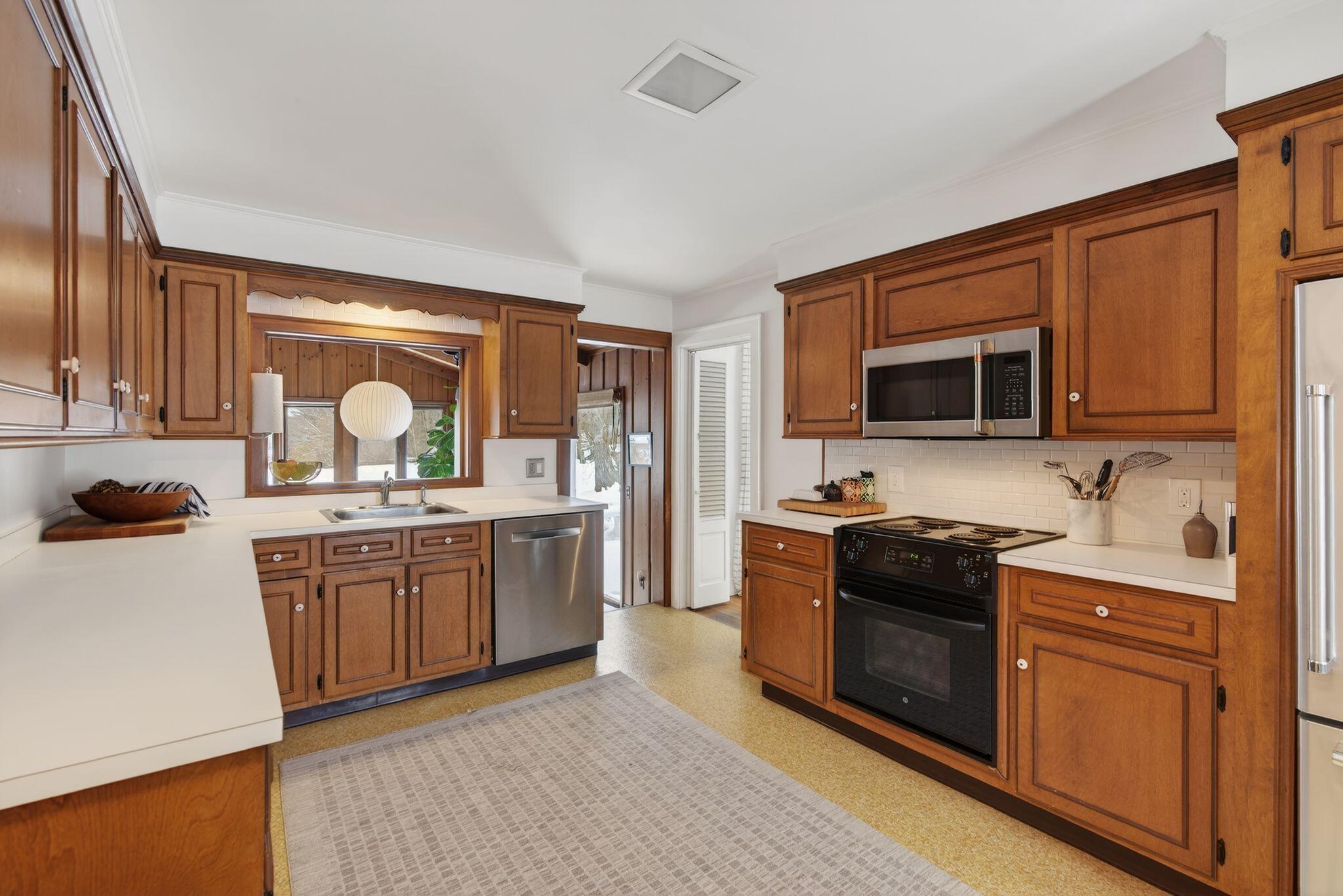 295 Ferry Road