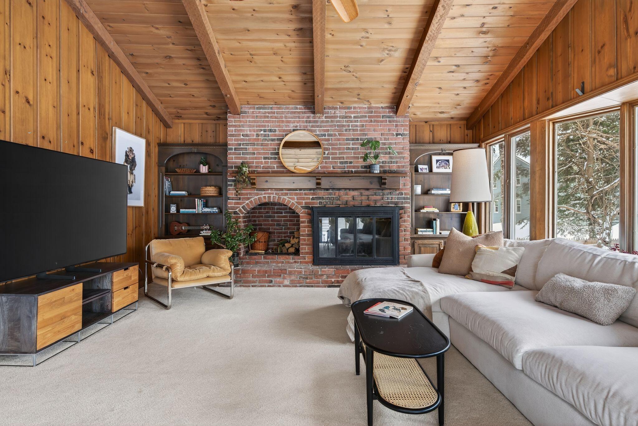 295 Ferry Road