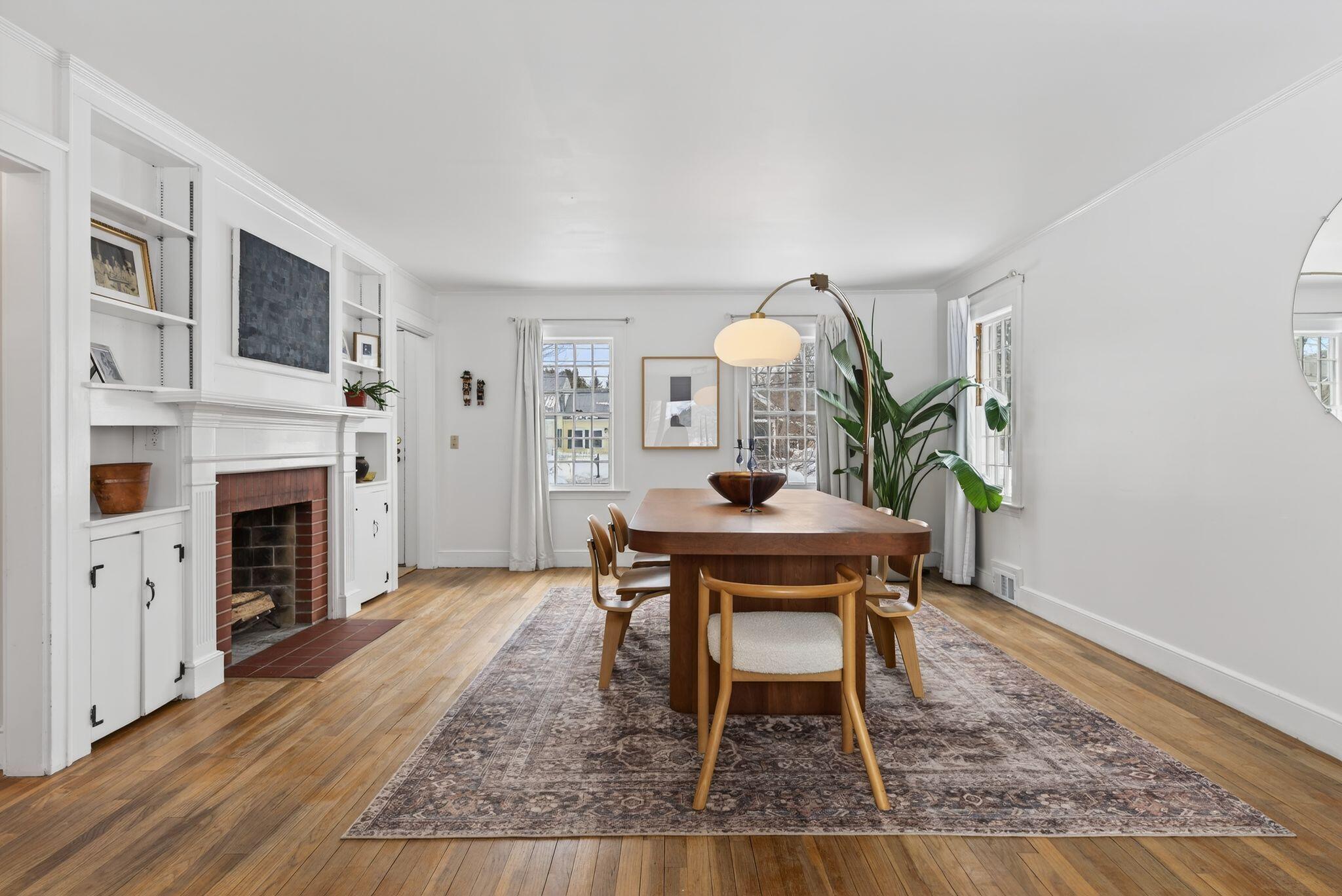 295 Ferry Road