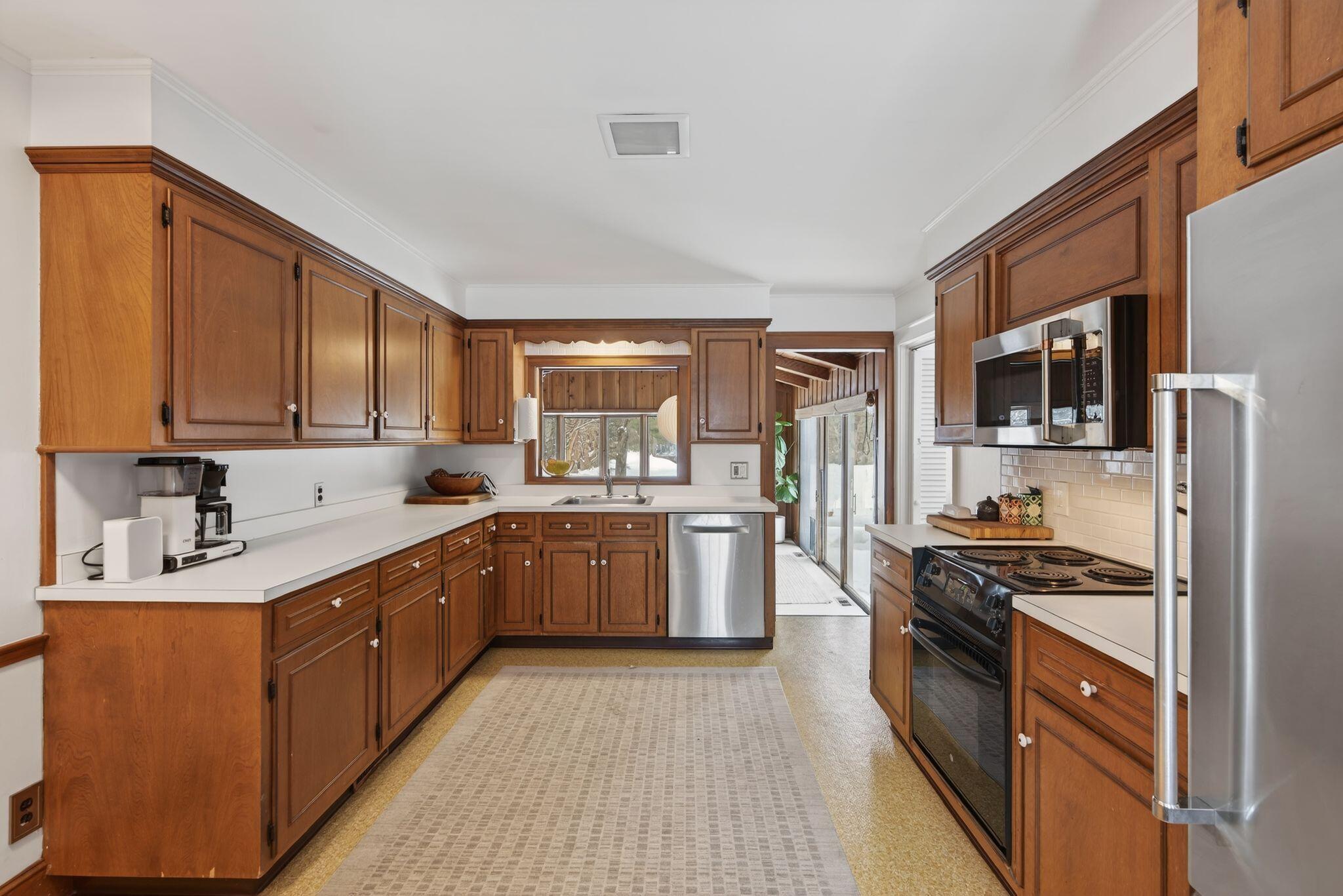 295 Ferry Road