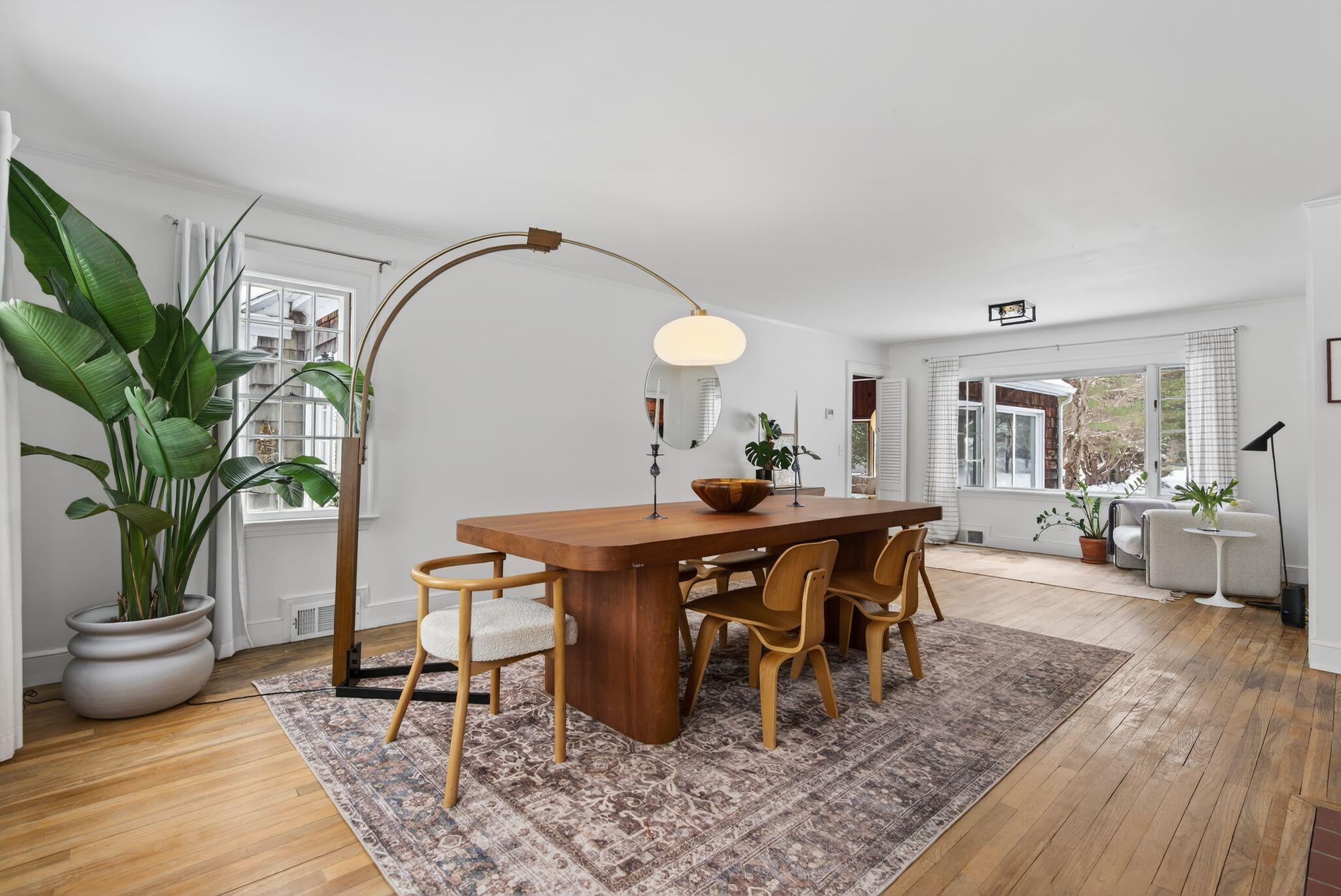 295 Ferry Road