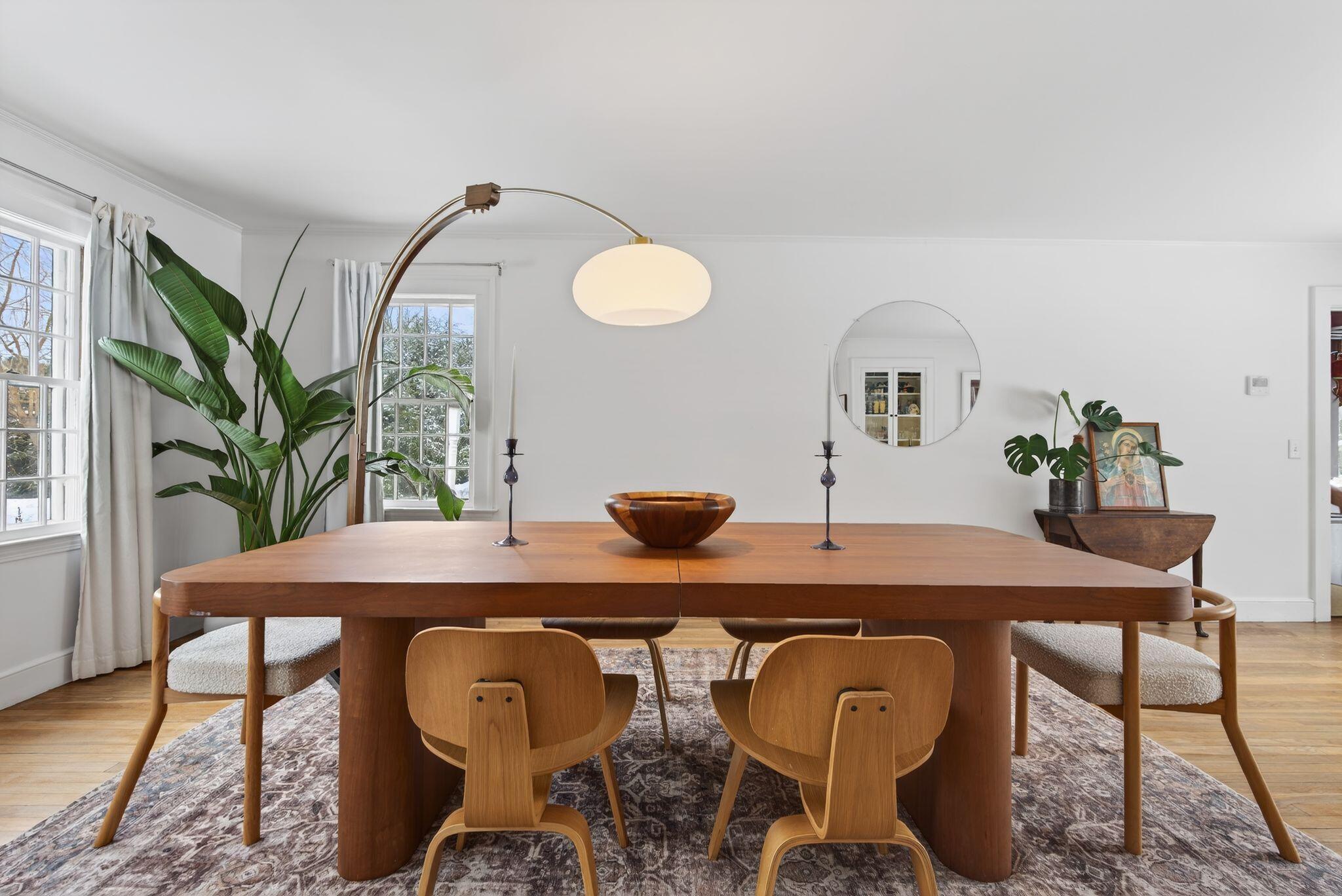 295 Ferry Road