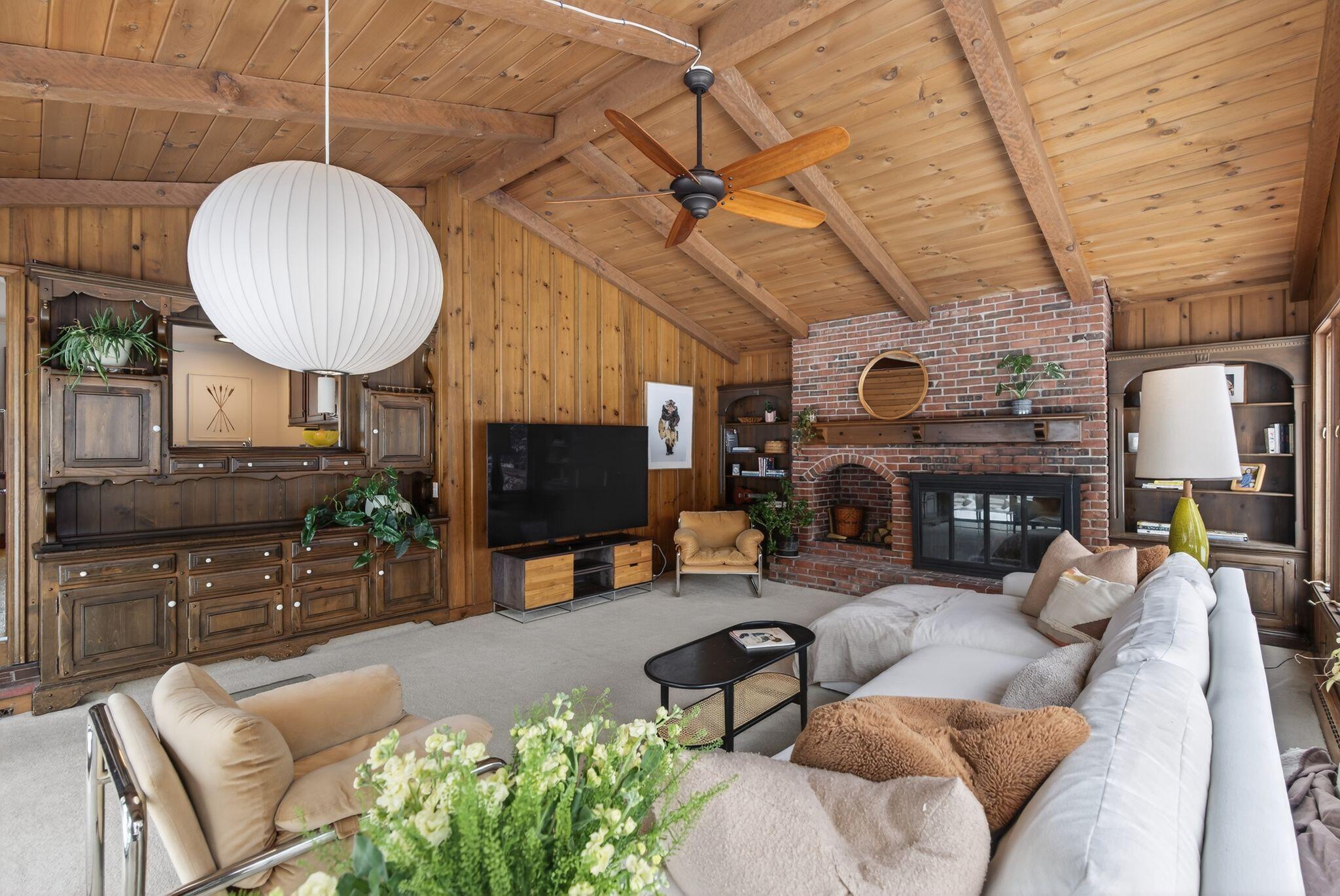 295 Ferry Road