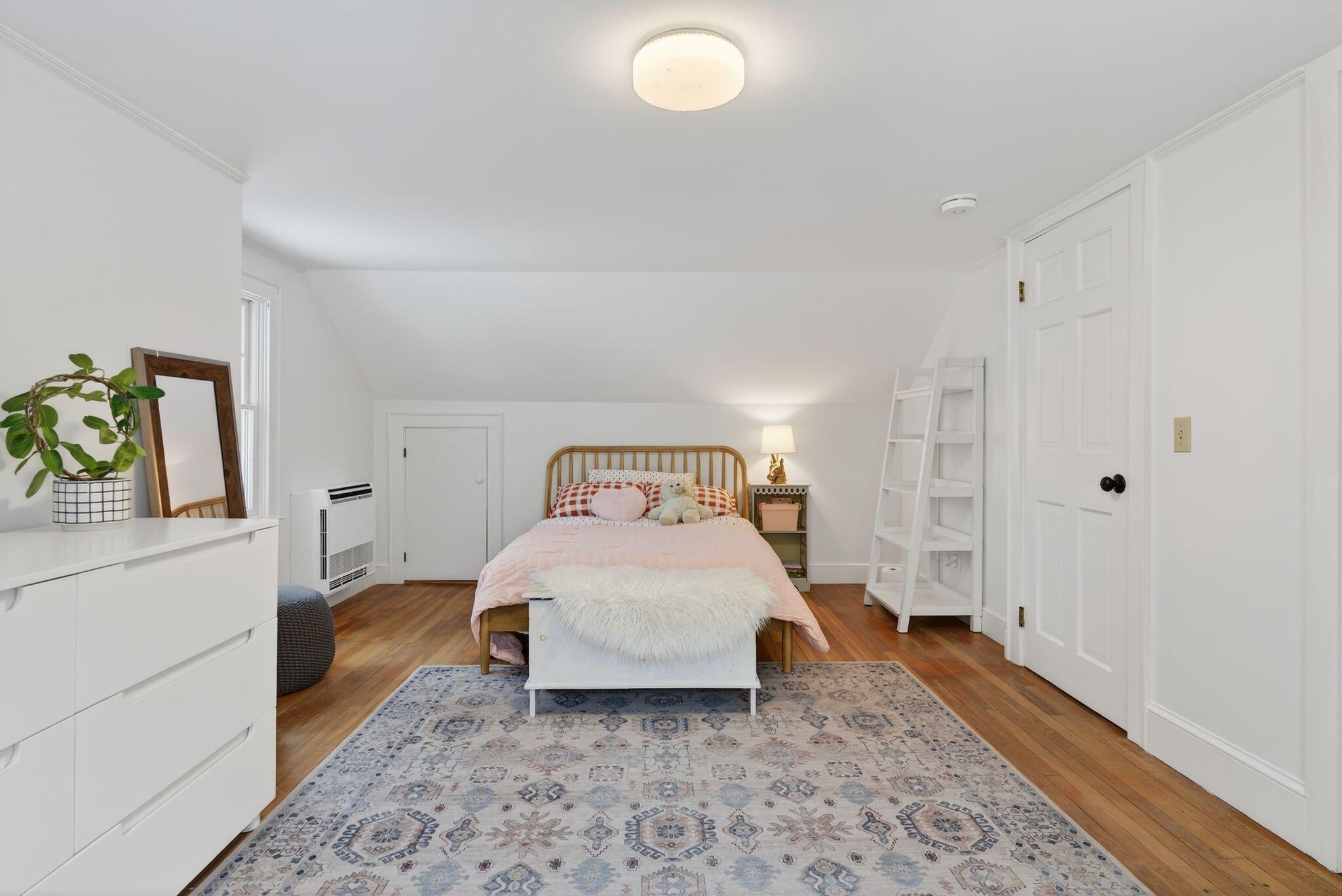 295 Ferry Road