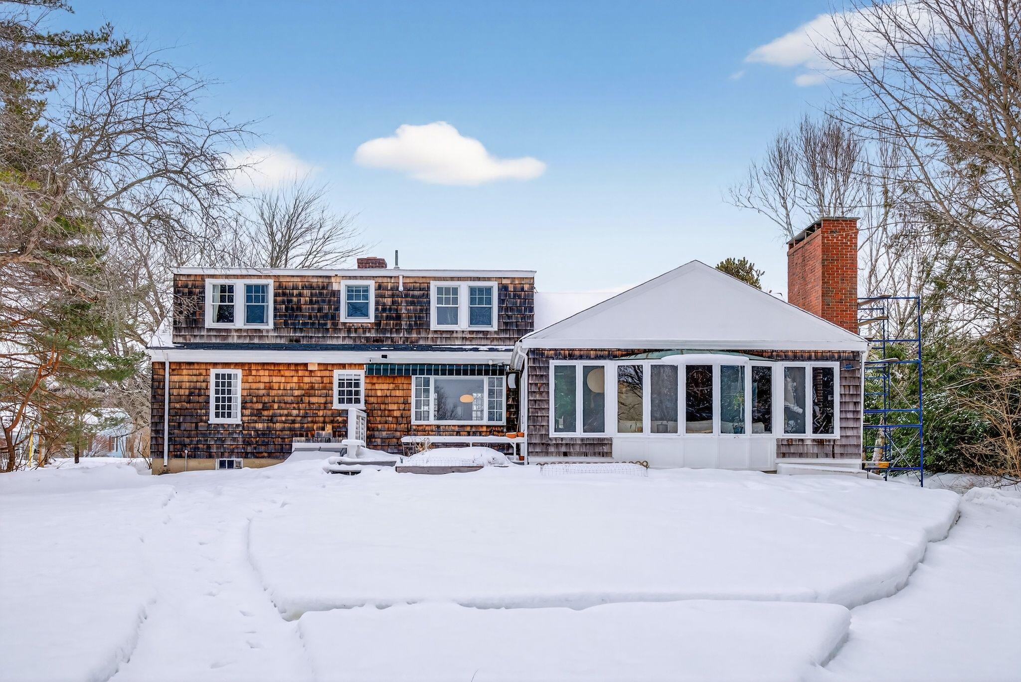 295 Ferry Road