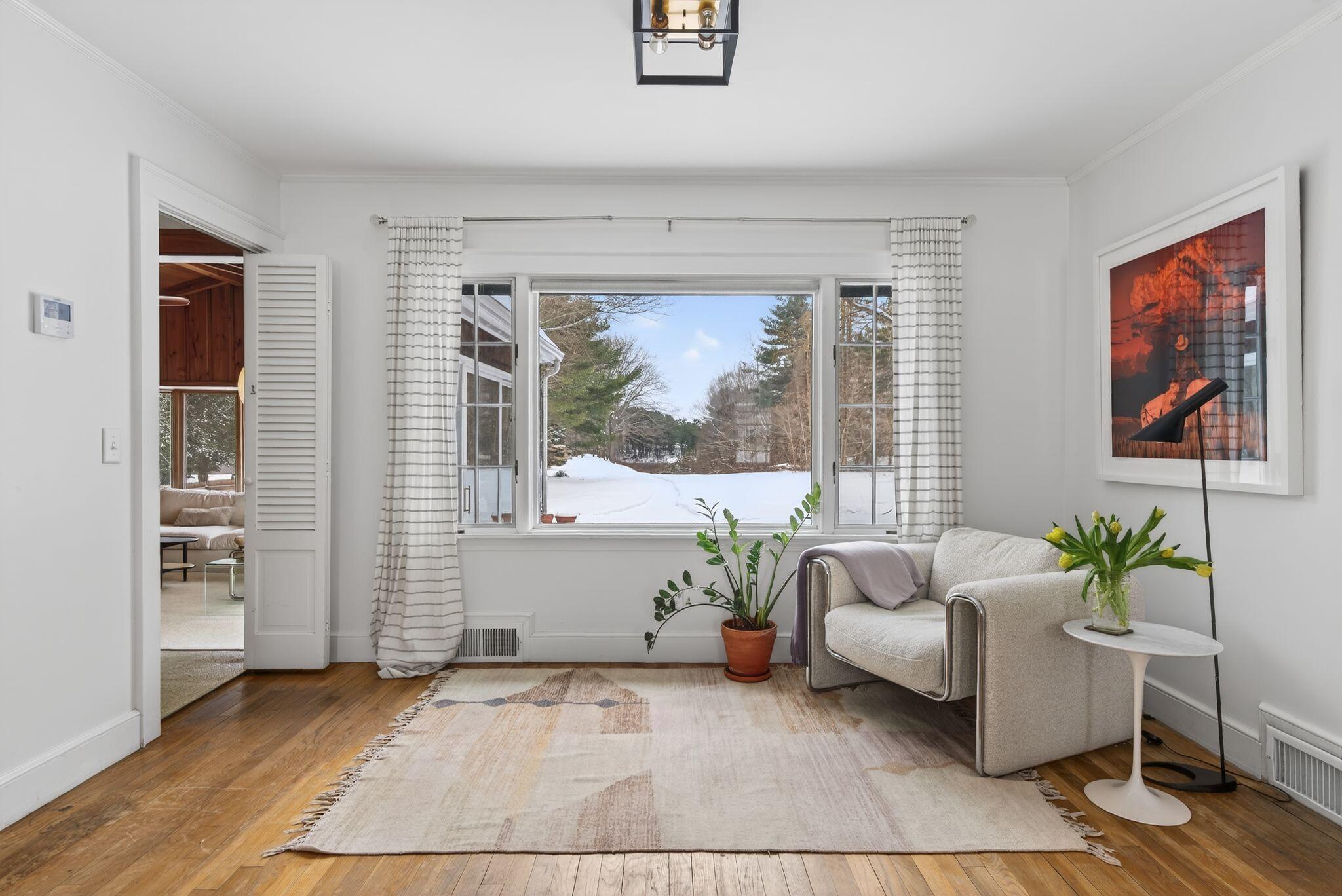 295 Ferry Road
