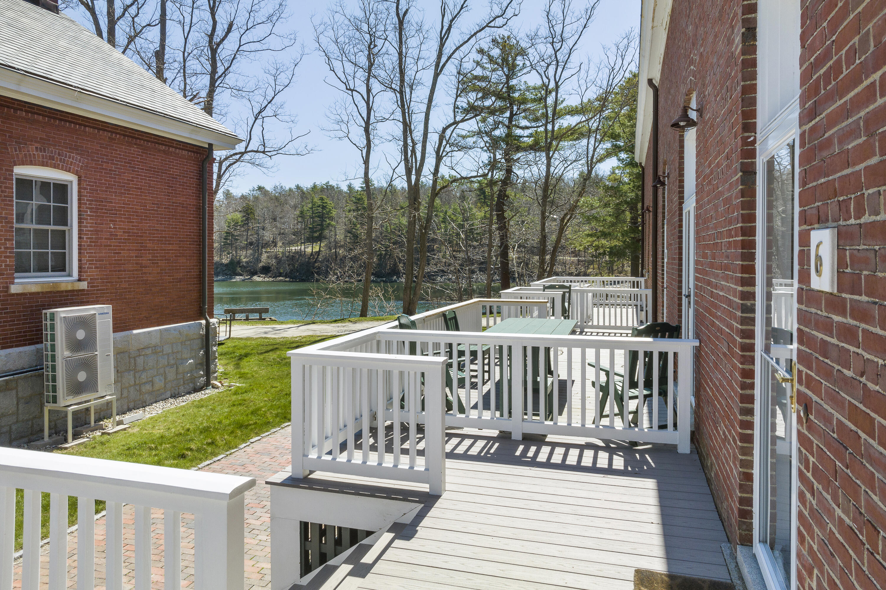 6 Quartermaster Court