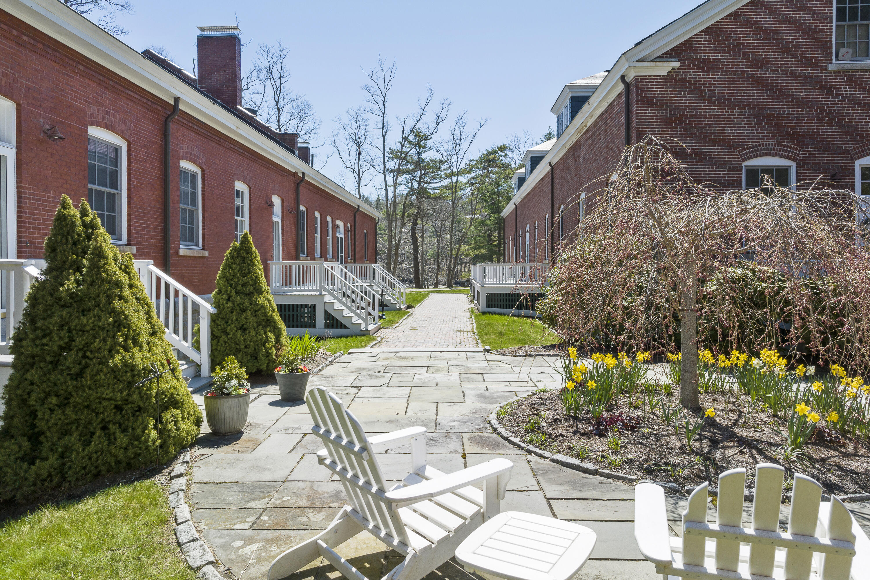 6 Quartermaster Court