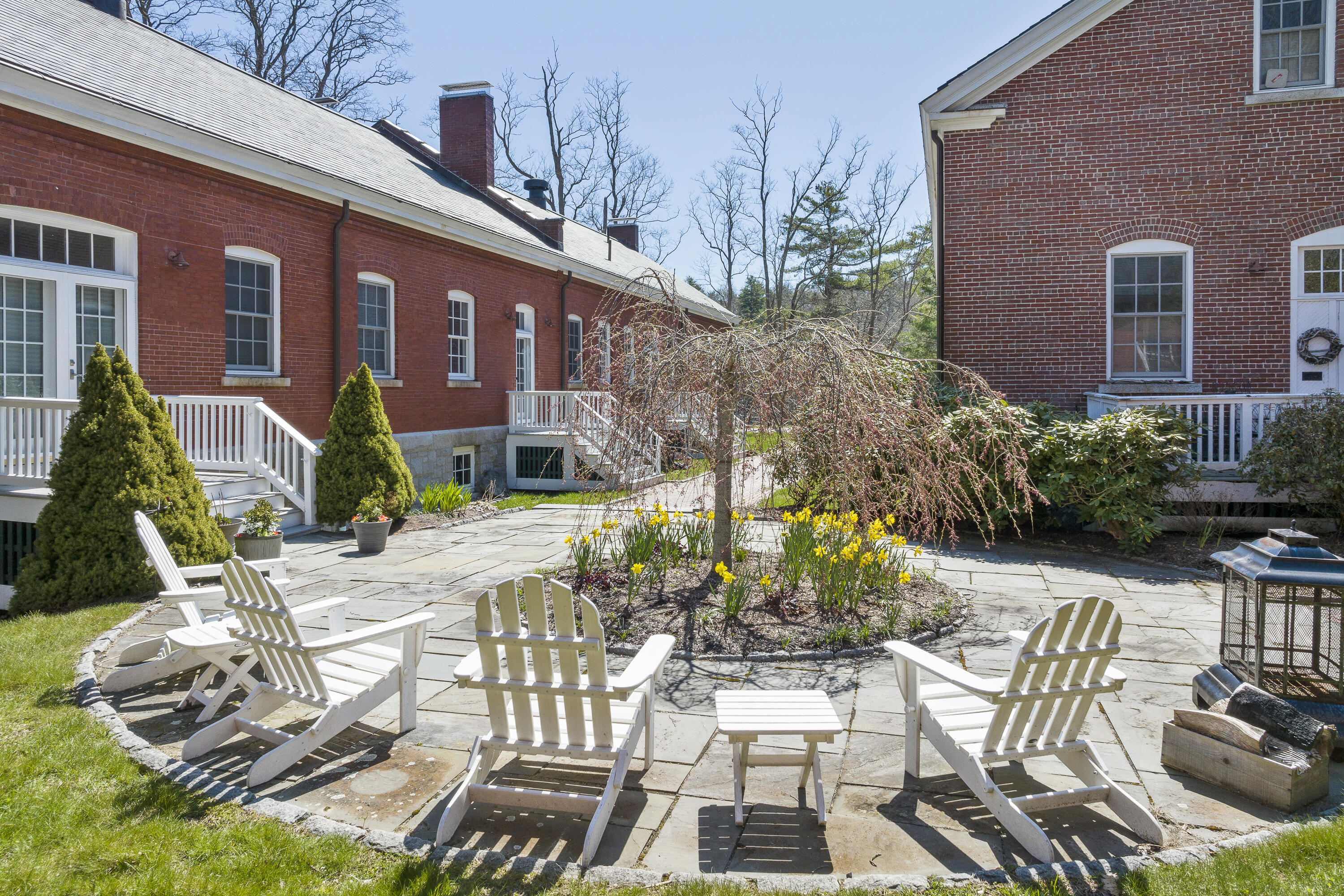 6 Quartermaster Court