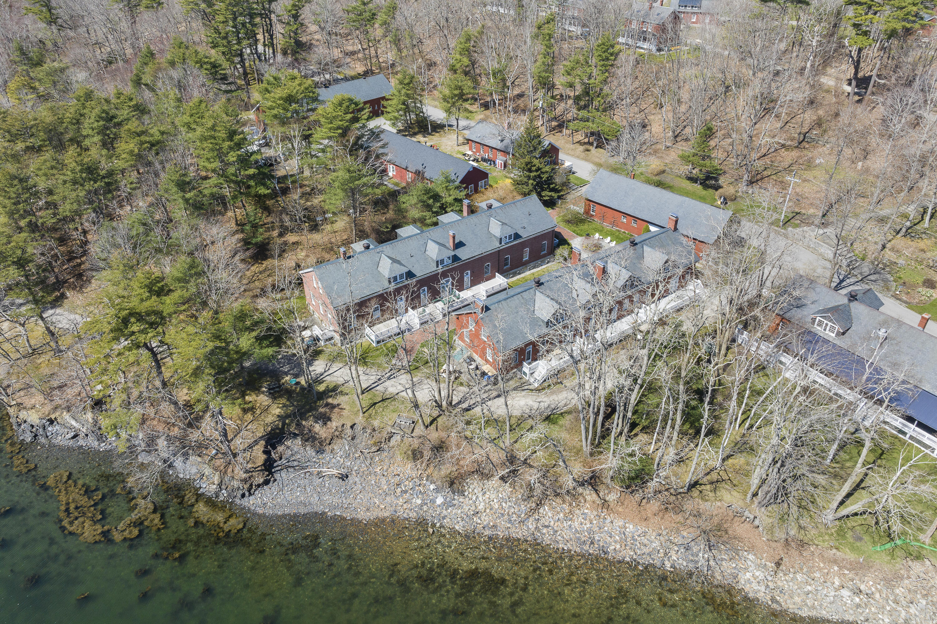 6 Quartermaster Court