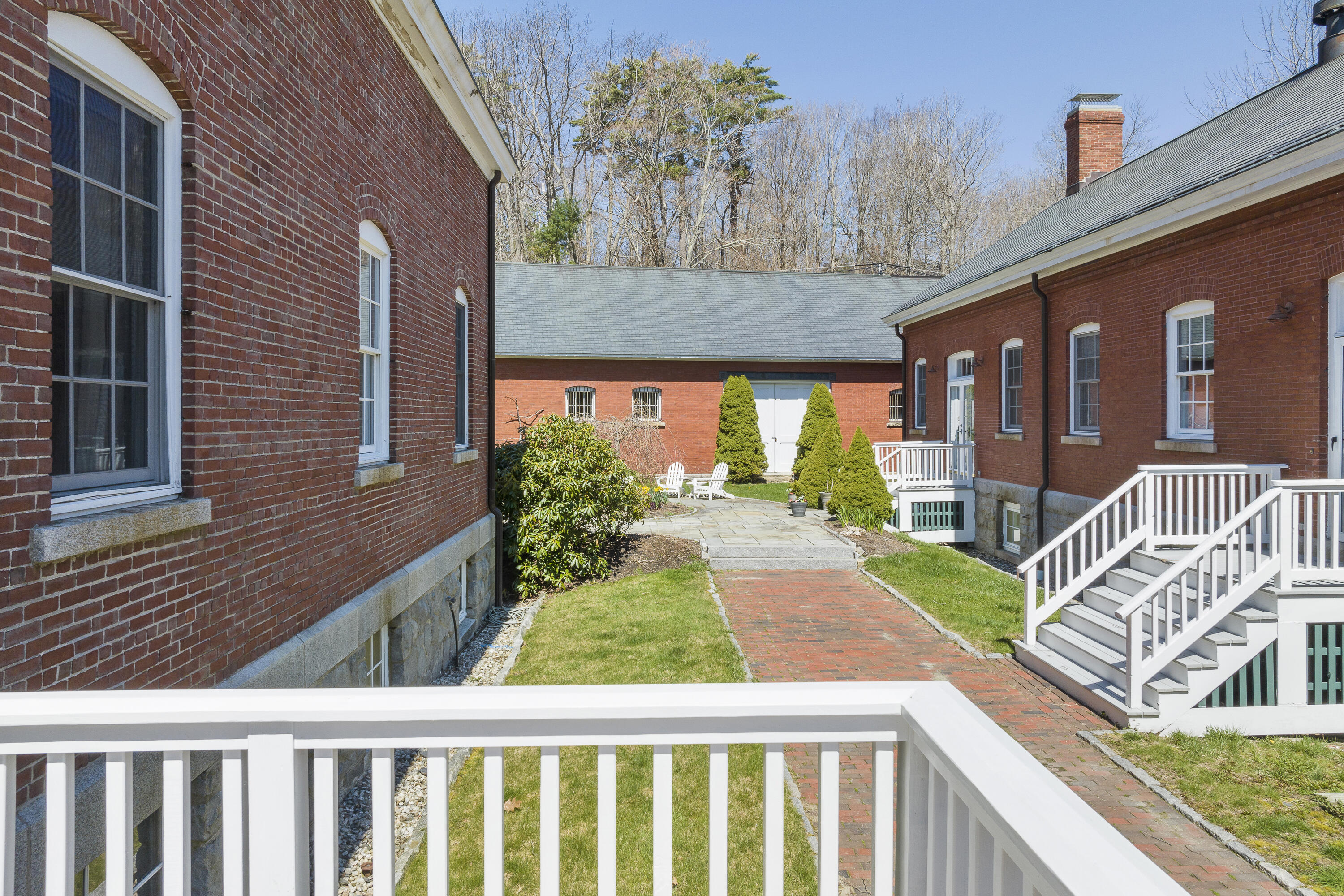 6 Quartermaster Court