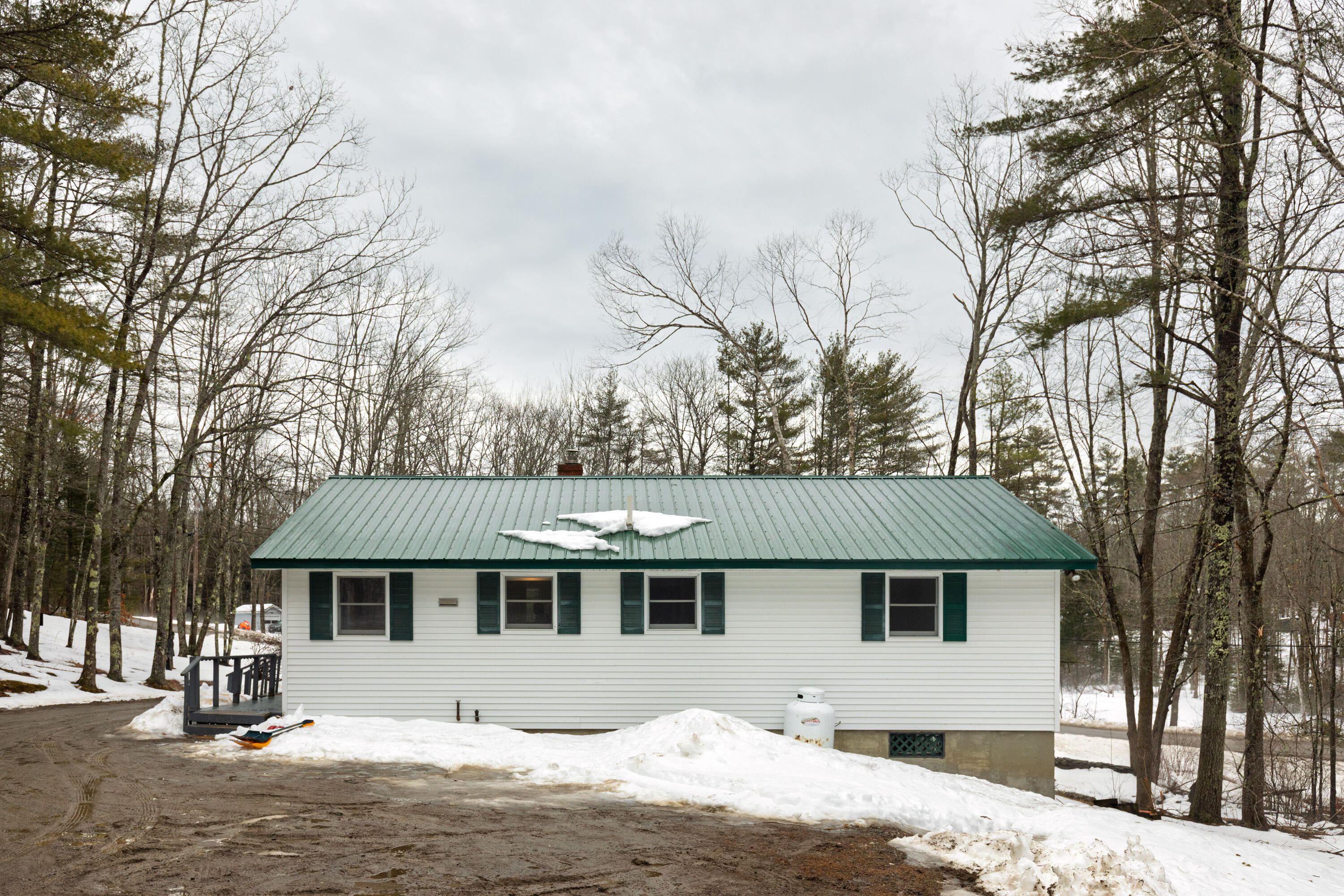 16 Evergreen Estates Road