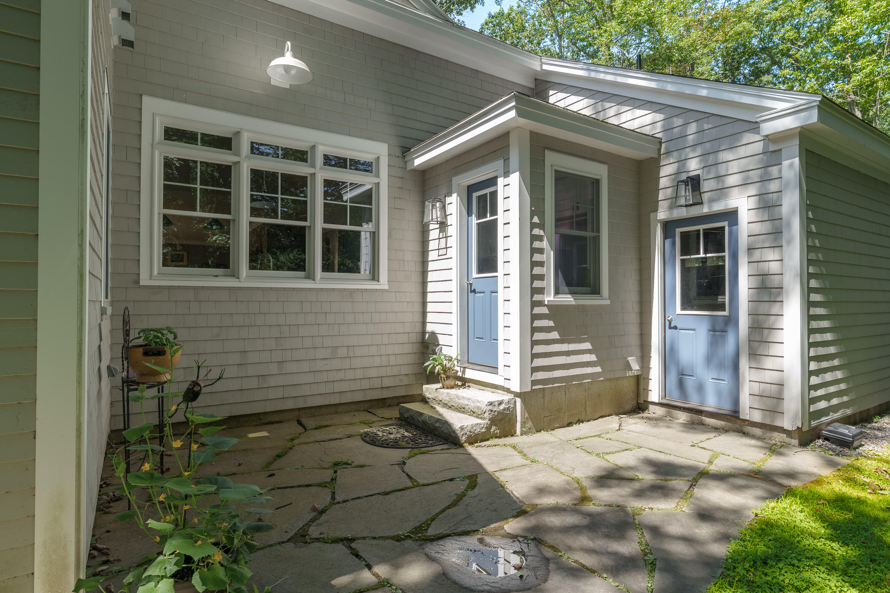 853 Mere Point Road
