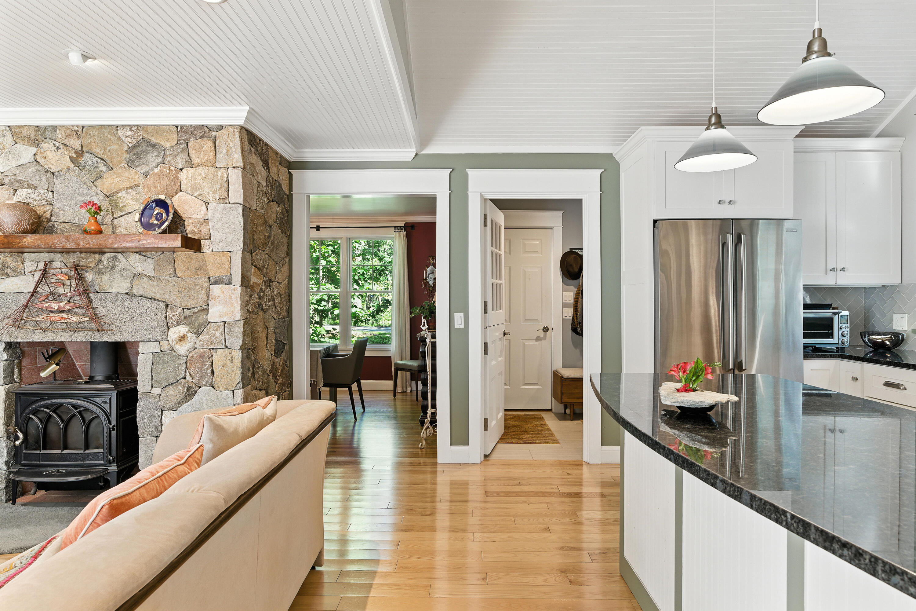 853 Mere Point Road