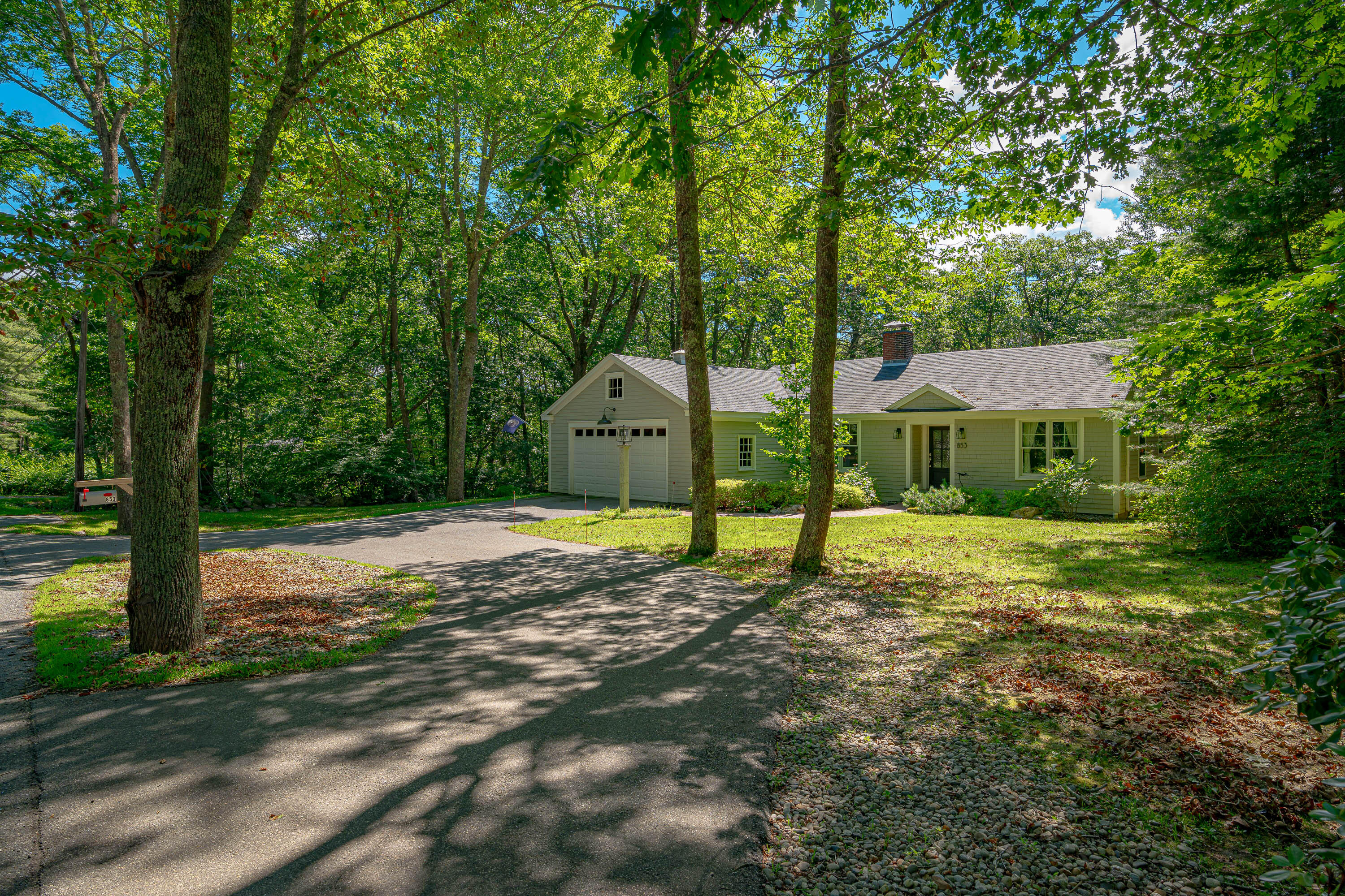 853 Mere Point Road