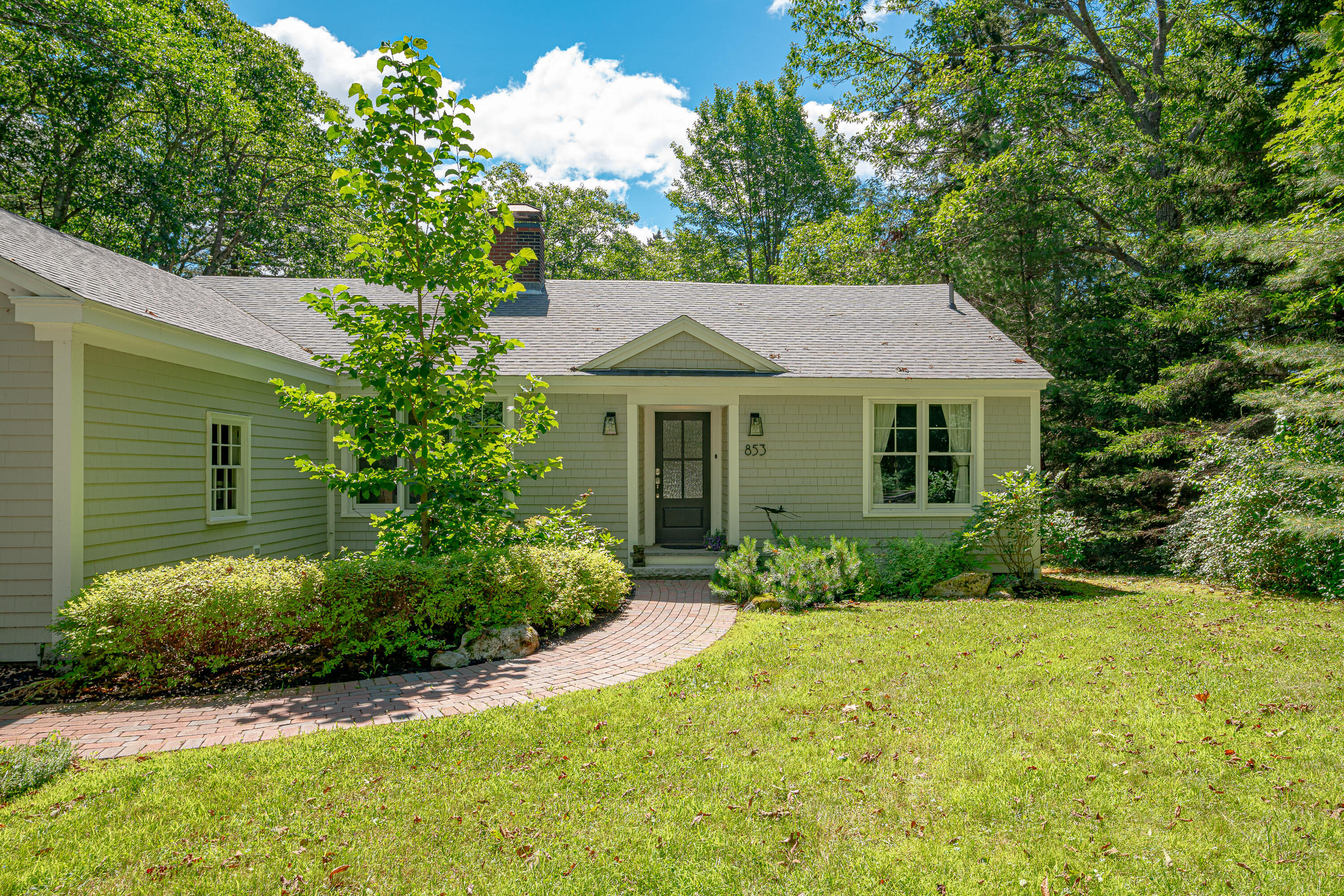 853 Mere Point Road