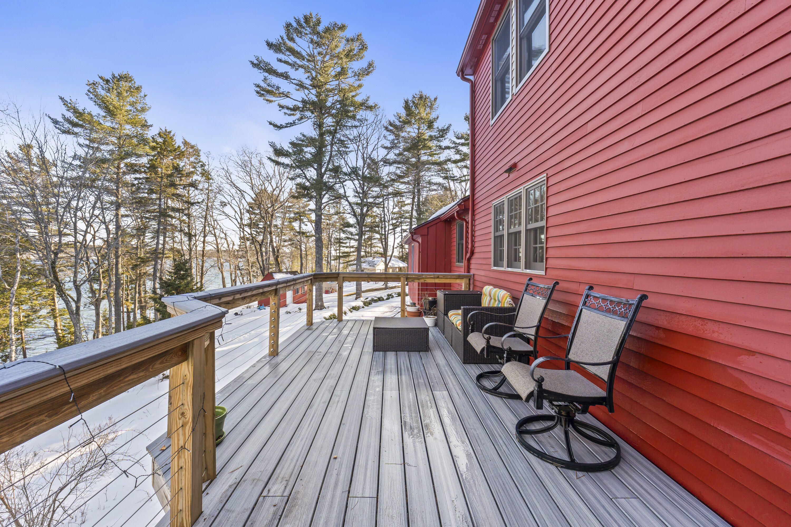 208 Youngs Point Road