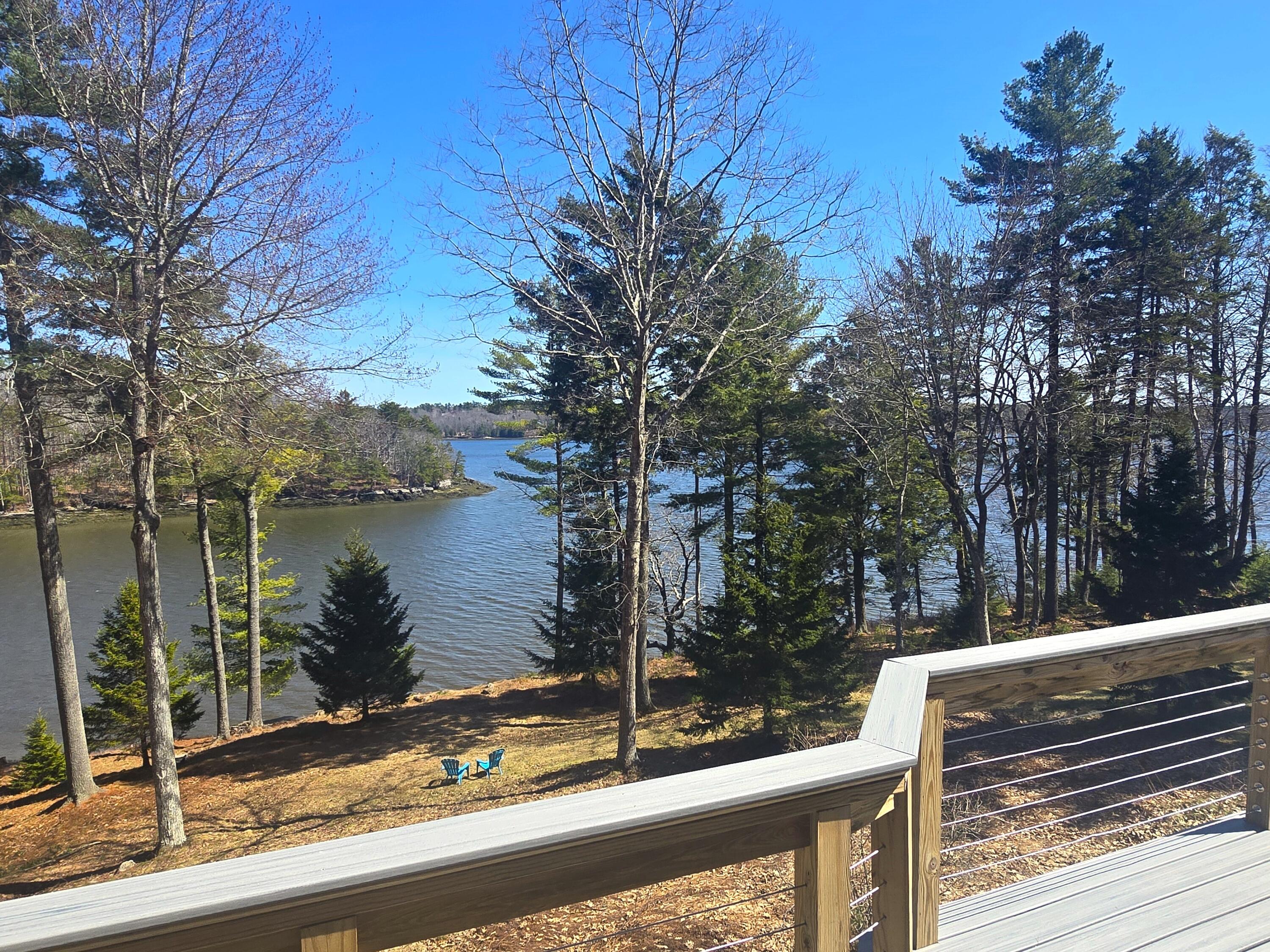 208 Youngs Point Road
