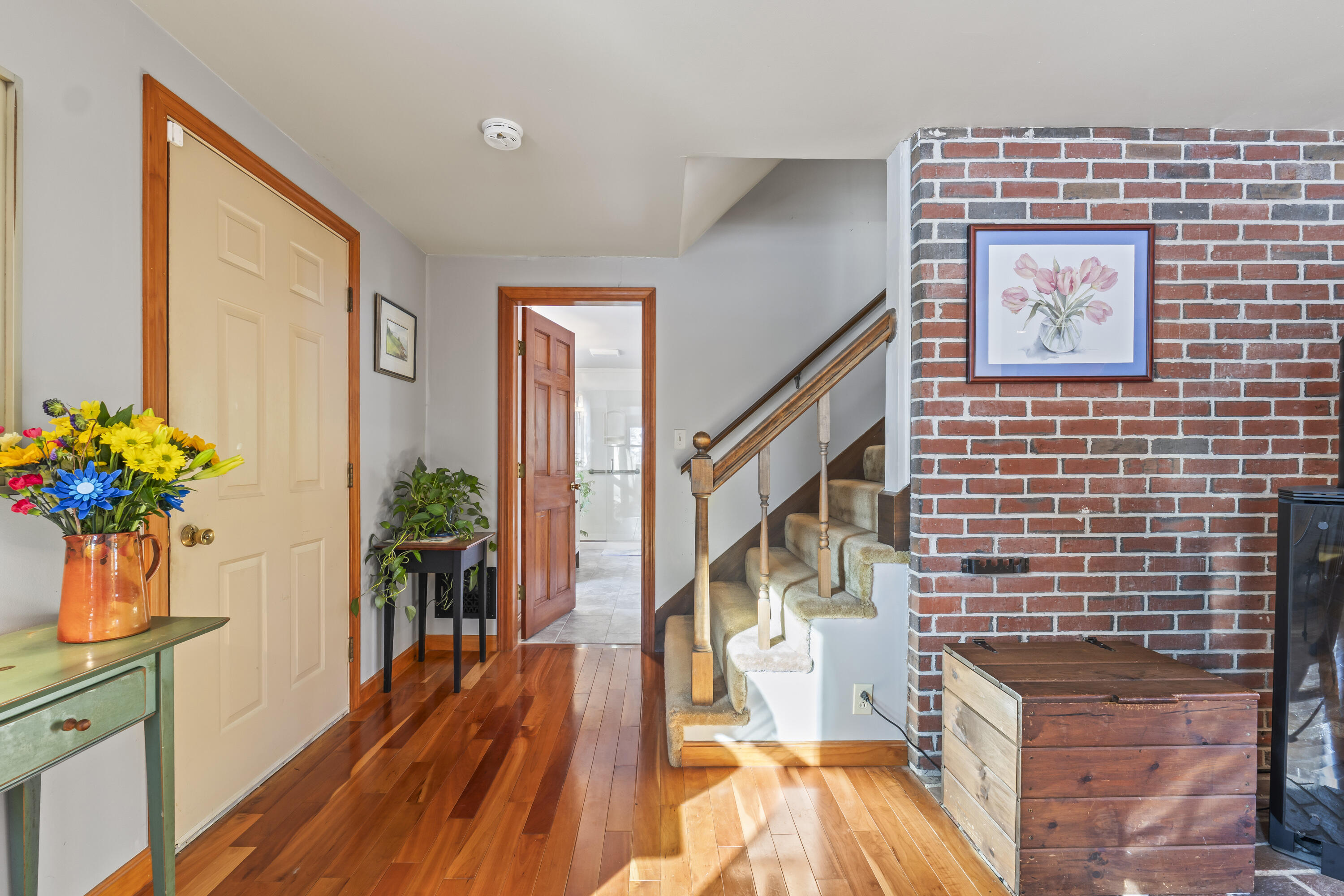208 Youngs Point Road