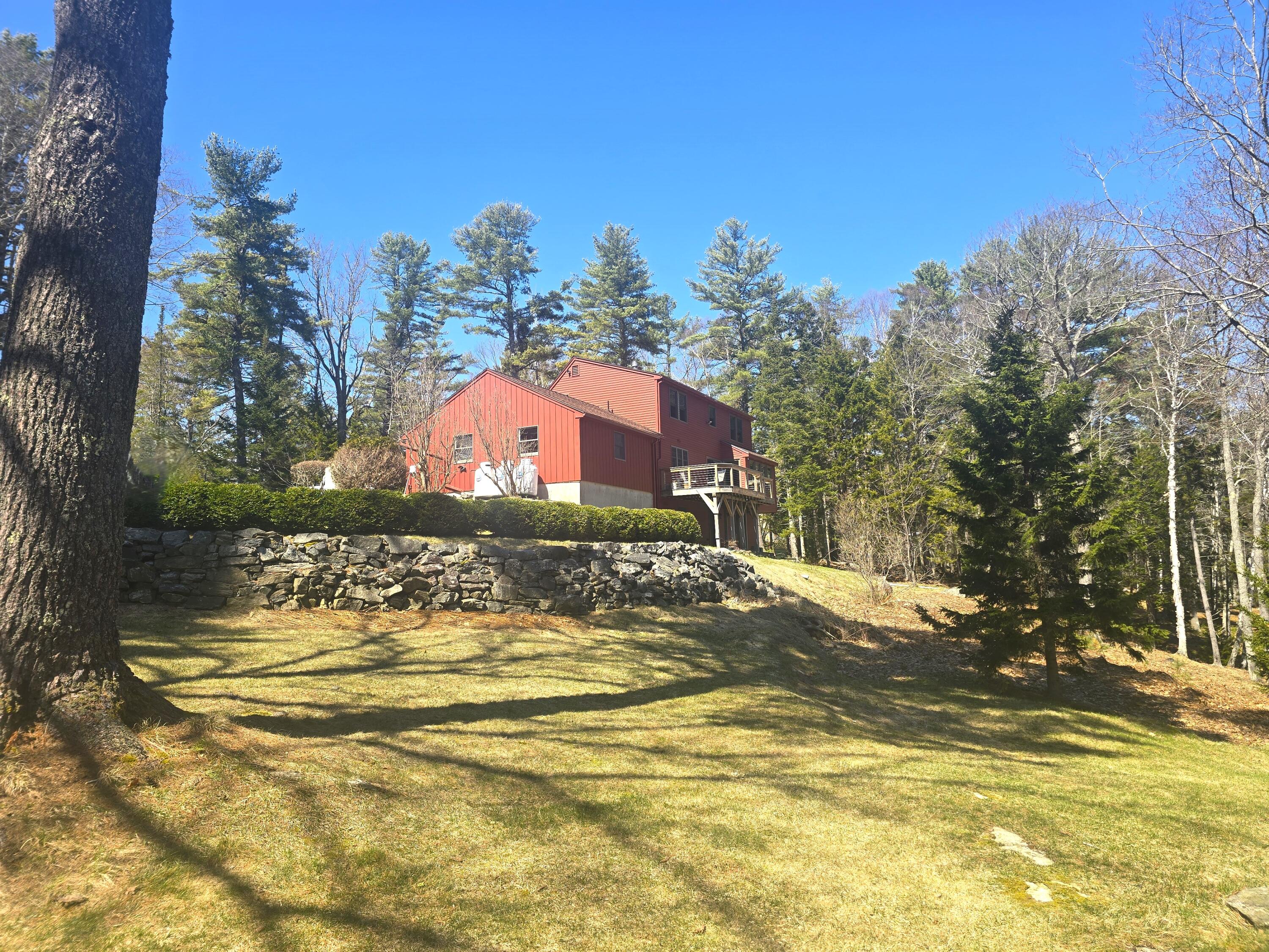 208 Youngs Point Road