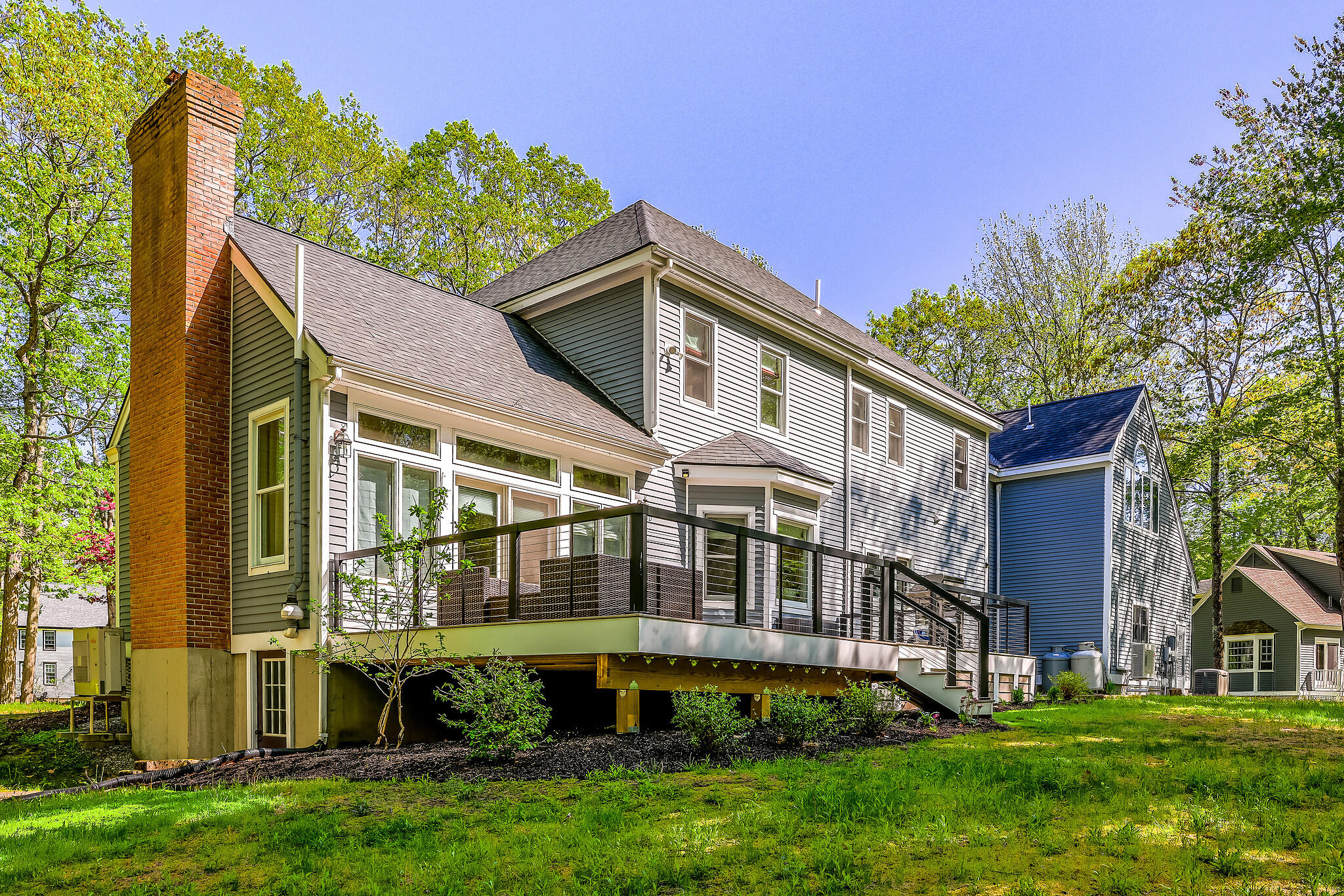 18 Ledgewater Drive