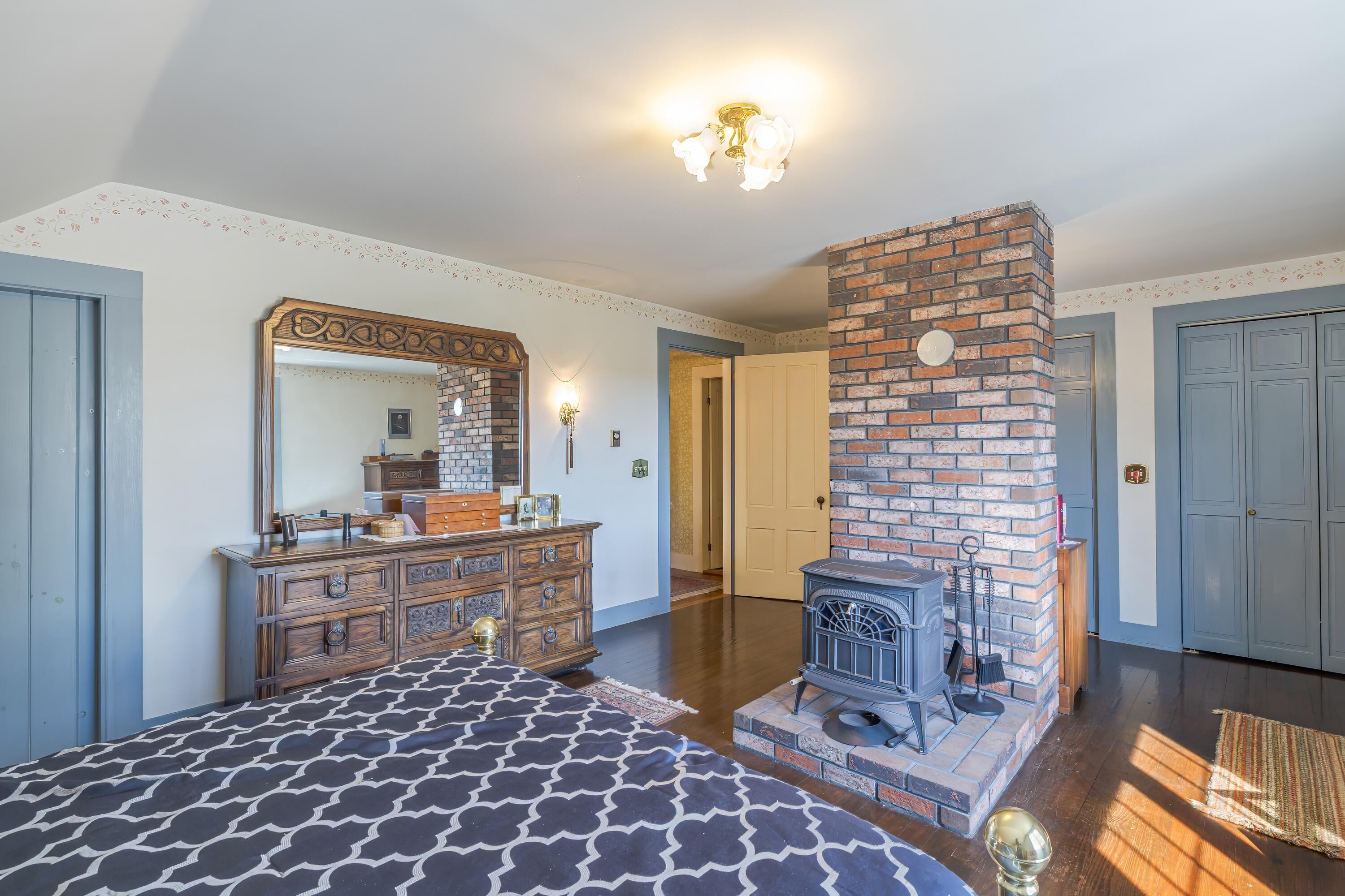 200 Surry Road