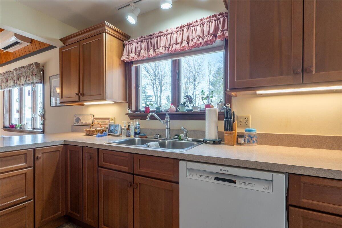 50 Woodledge Lane