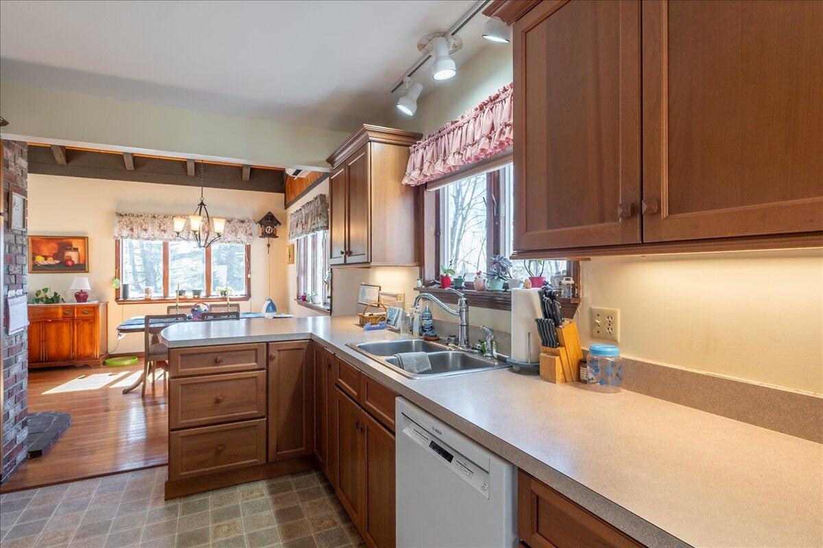 50 Woodledge Lane