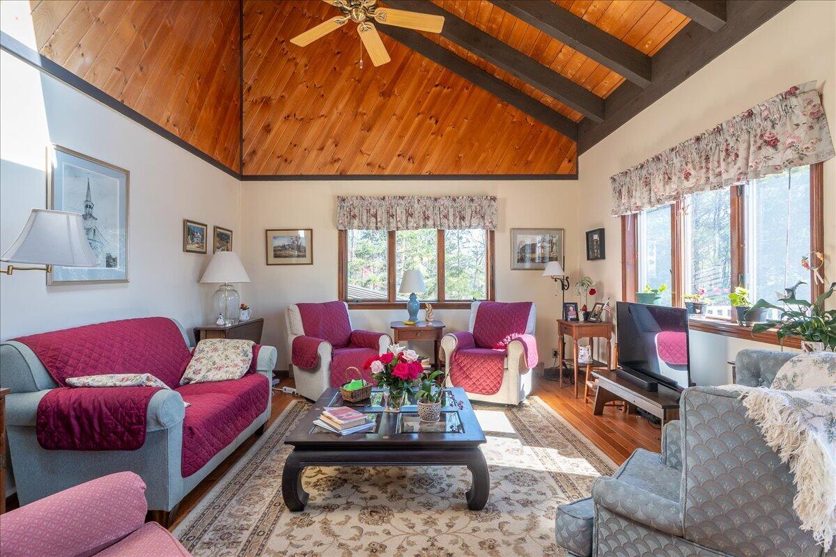 50 Woodledge Lane
