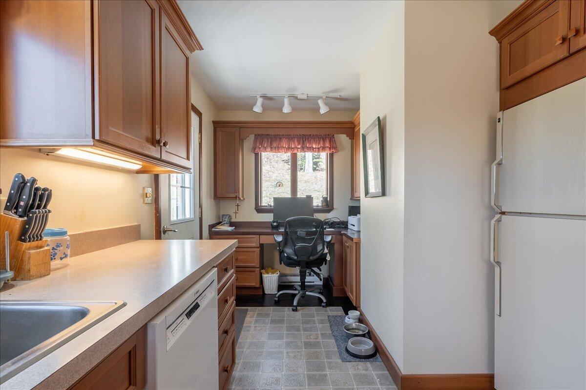 50 Woodledge Lane