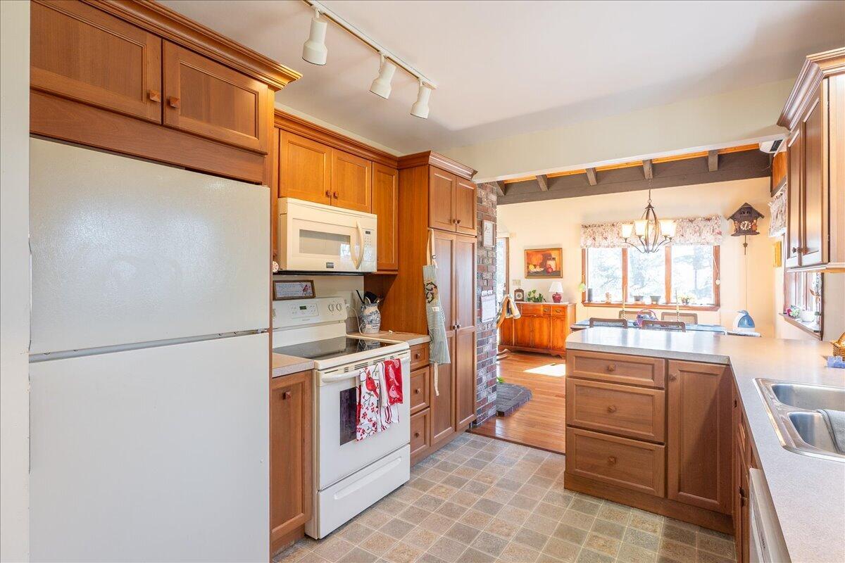 50 Woodledge Lane
