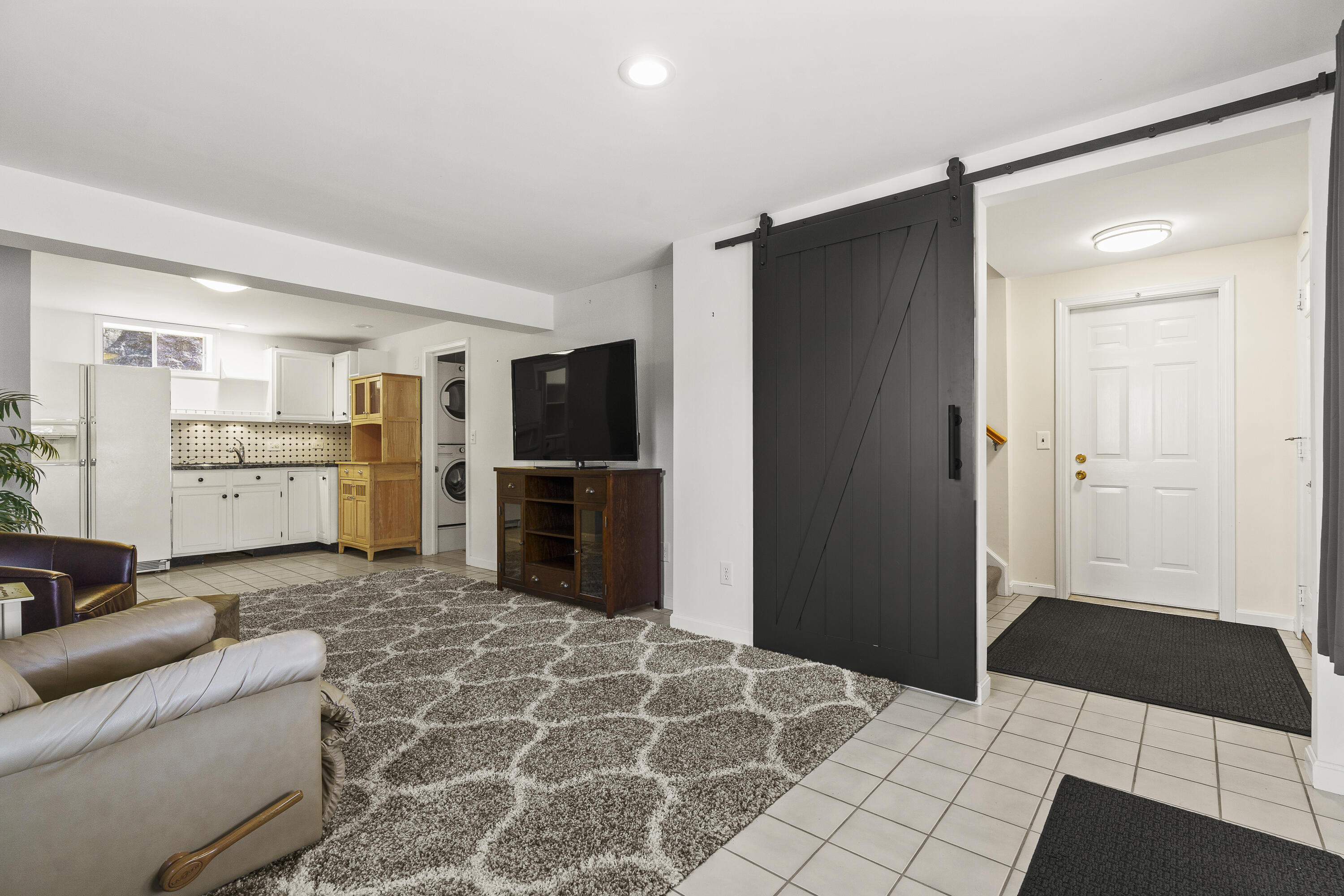 5 Village Court 5