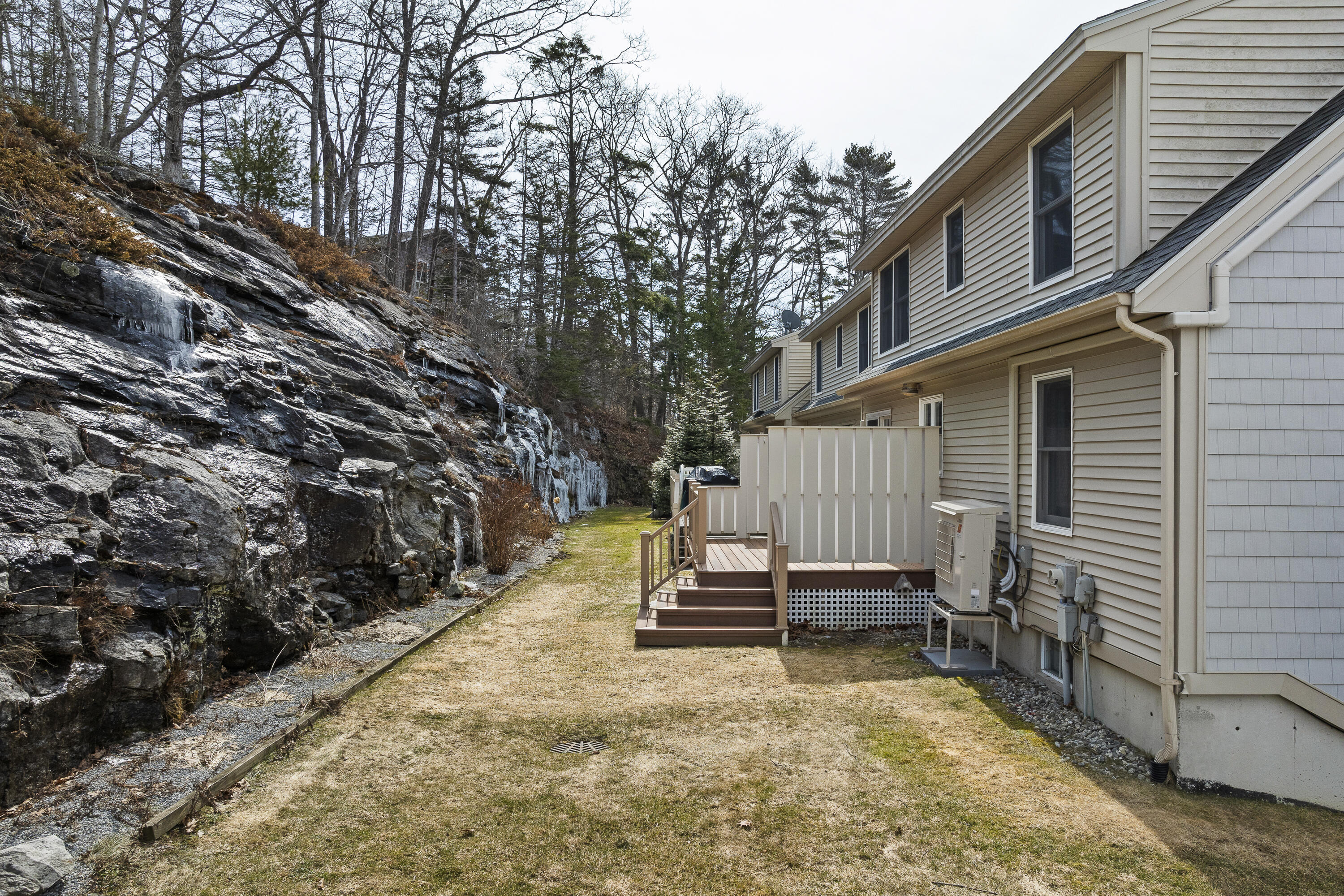 5 Village Court 5